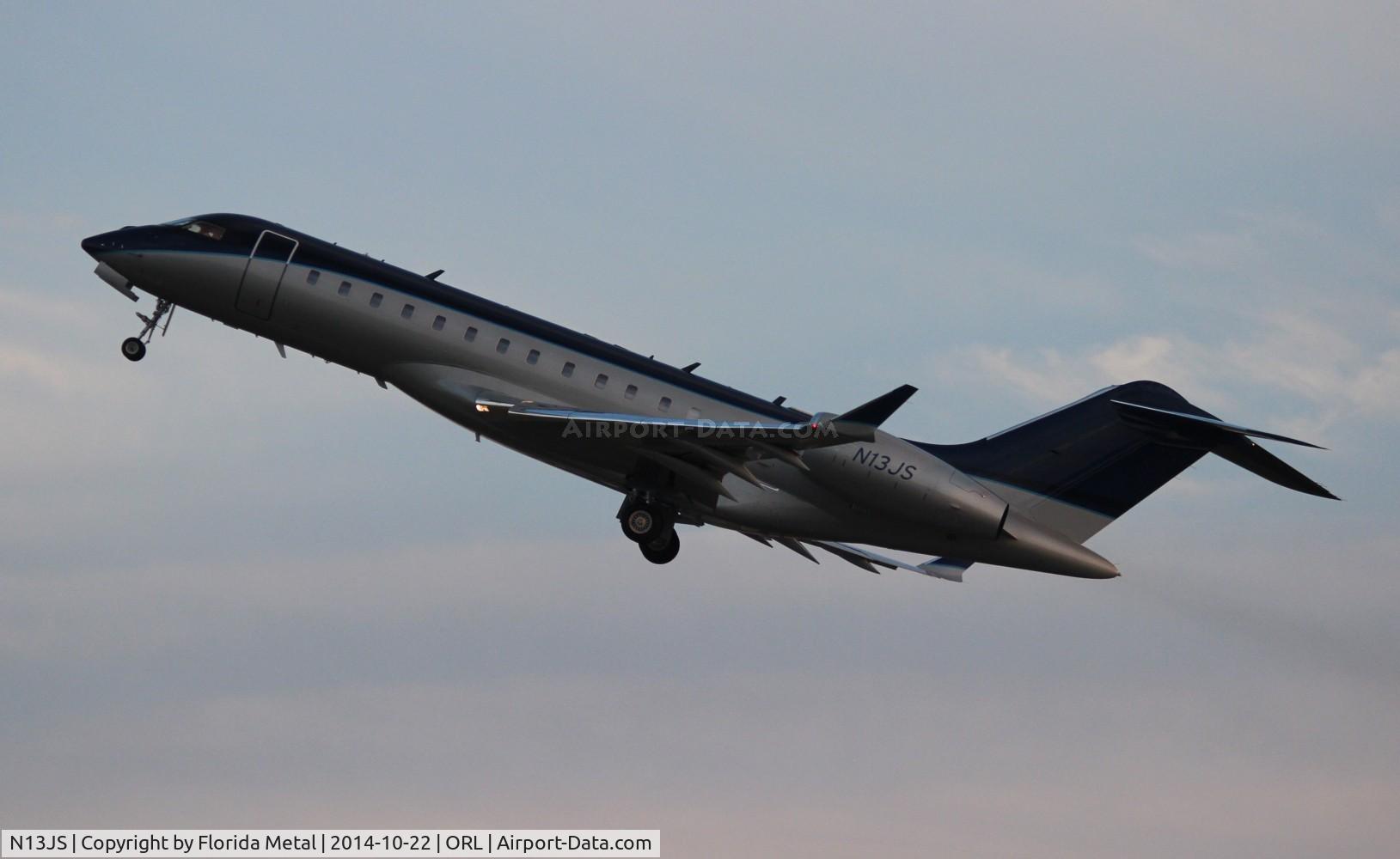 N13JS, 2005 Bombardier BD-700-1A10 Global Express C/N 9185, Global Express
