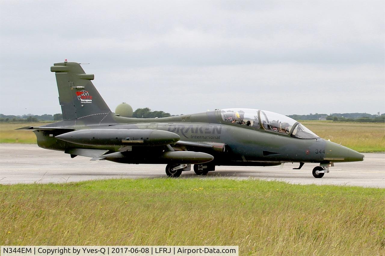 N344EM, 1991 Aermacchi MB-339CB C/N 6801/174, Aermacchi MB-339CB, Taxiing to holding point rwy 26, Landivisiau Naval Air Base (LFRJ) Tiger Meet 2017