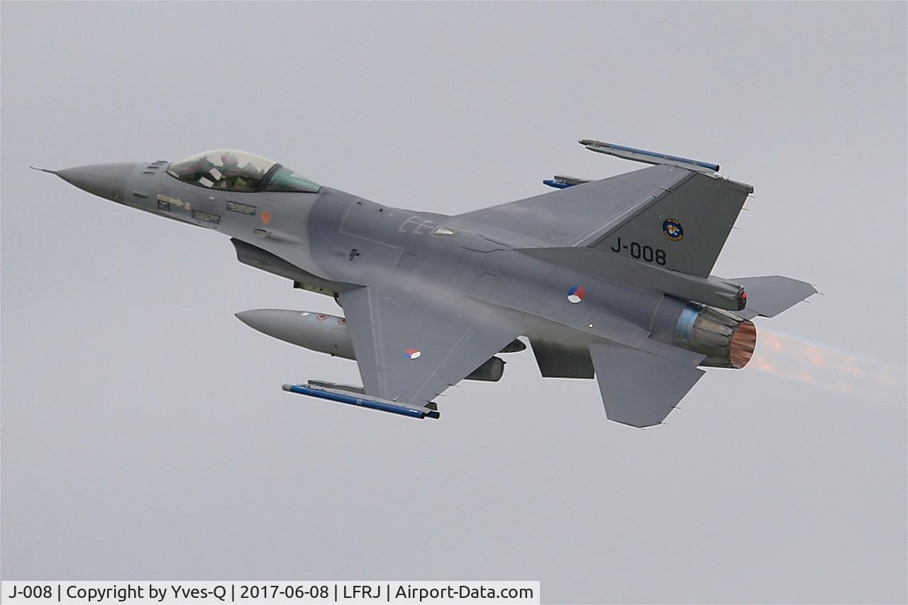 J-008, General Dynamics F-16AM Fighting Falcon C/N 6D-164, Fokker F-16AM Fighting Falcon, Take off rwy 26, Landivisiau Naval Air Base (LFRJ) Tiger Meet 2017