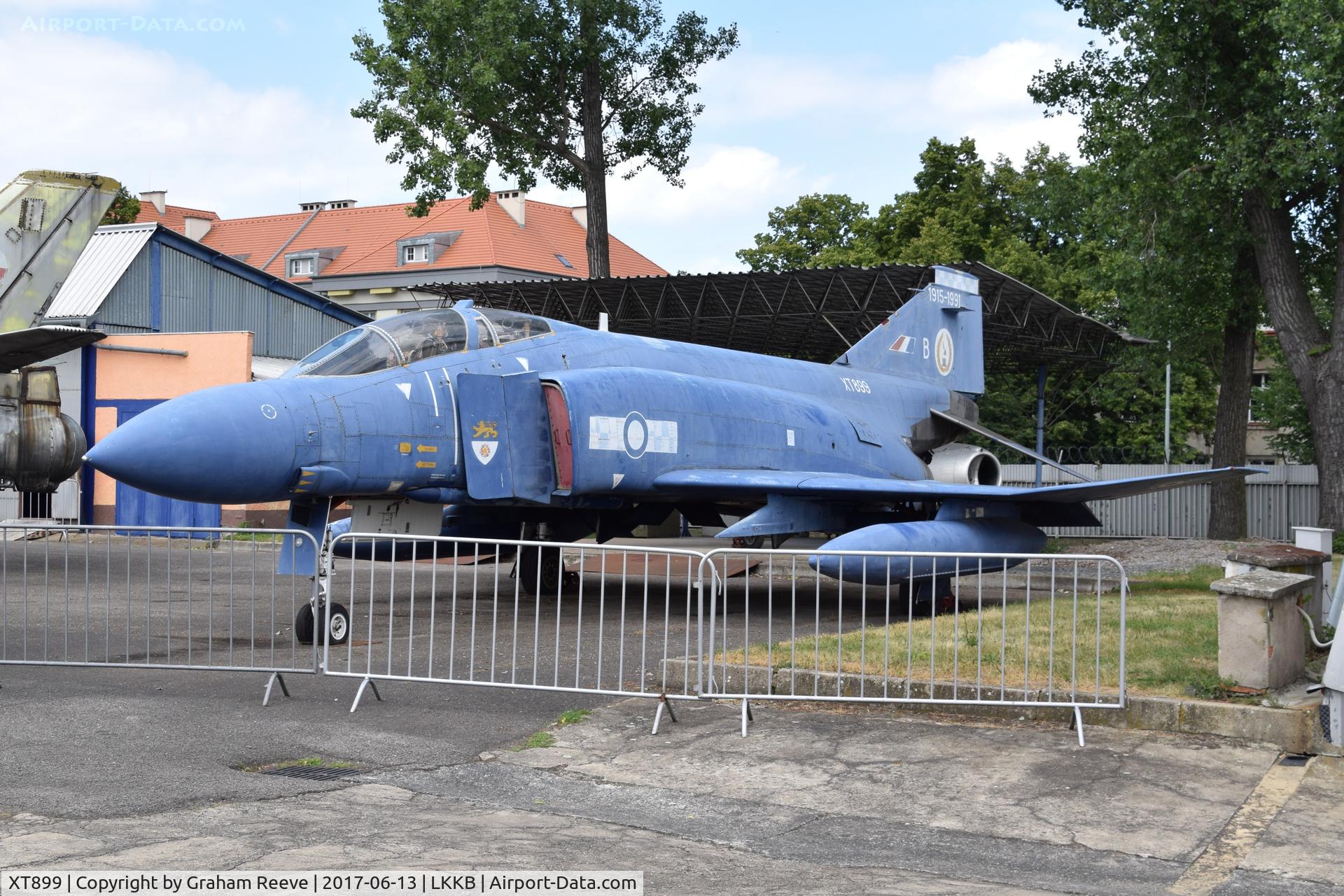 XT899, 1968 McDonnell Douglas Phantom FGR2 C/N 2507, On display at 