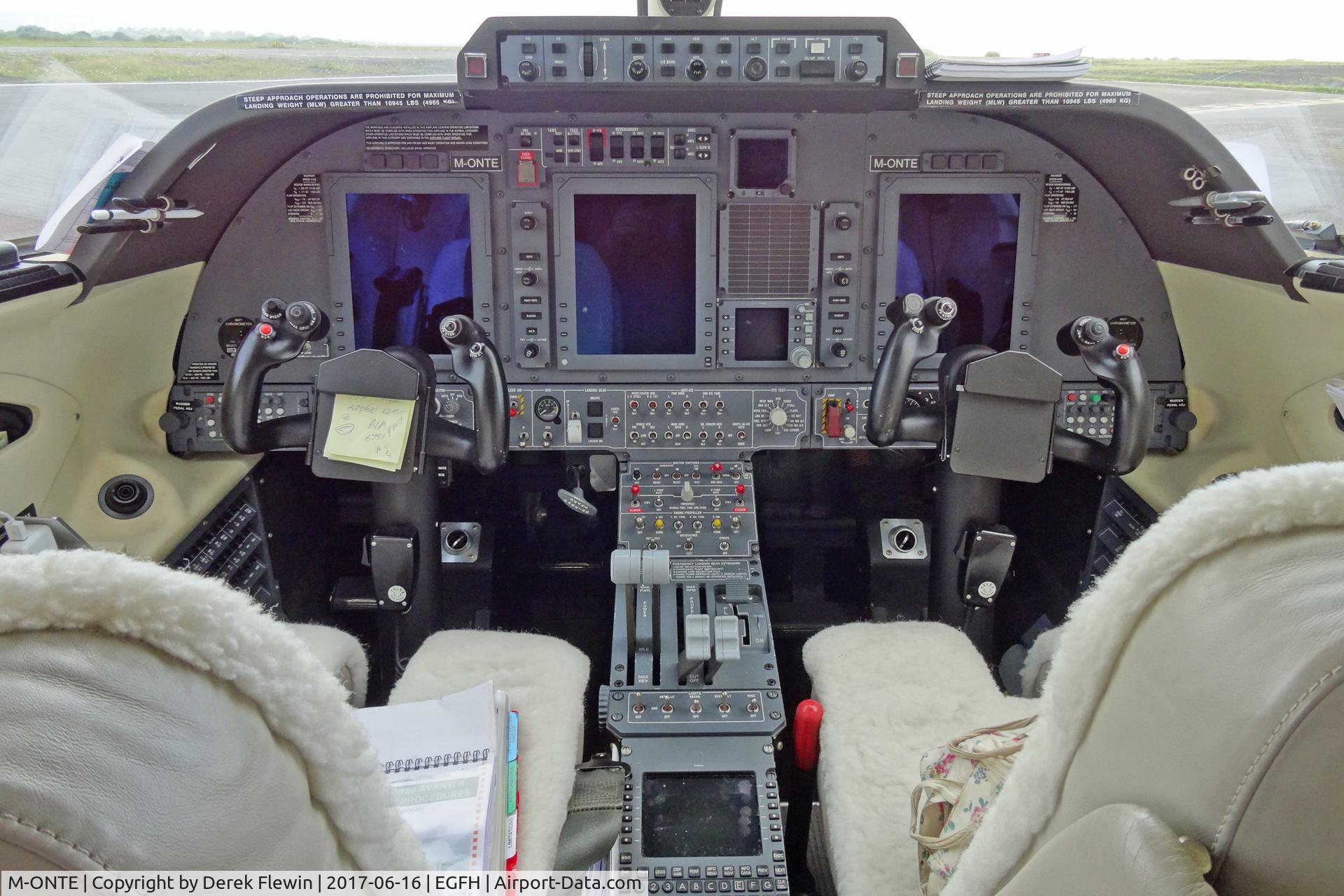 M-ONTE, 2009 Piaggio P-180 Avanti II C/N 1176, Avanti II, Prestwick Scotland based. Scotia Aviation Ltd Prestwick Scotland based. Previously LX-JFP, cockpit view.