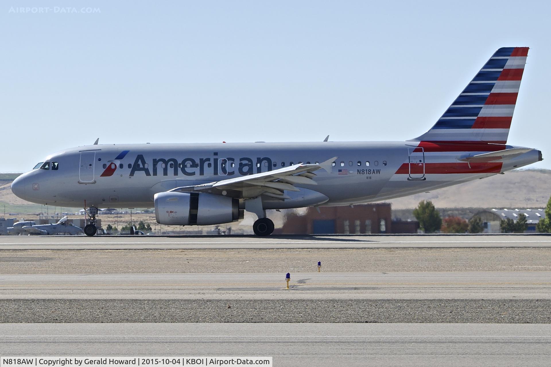 N818AW, 2000 Airbus A319-132 C/N 1375, Landing roll out on RWY 10L.