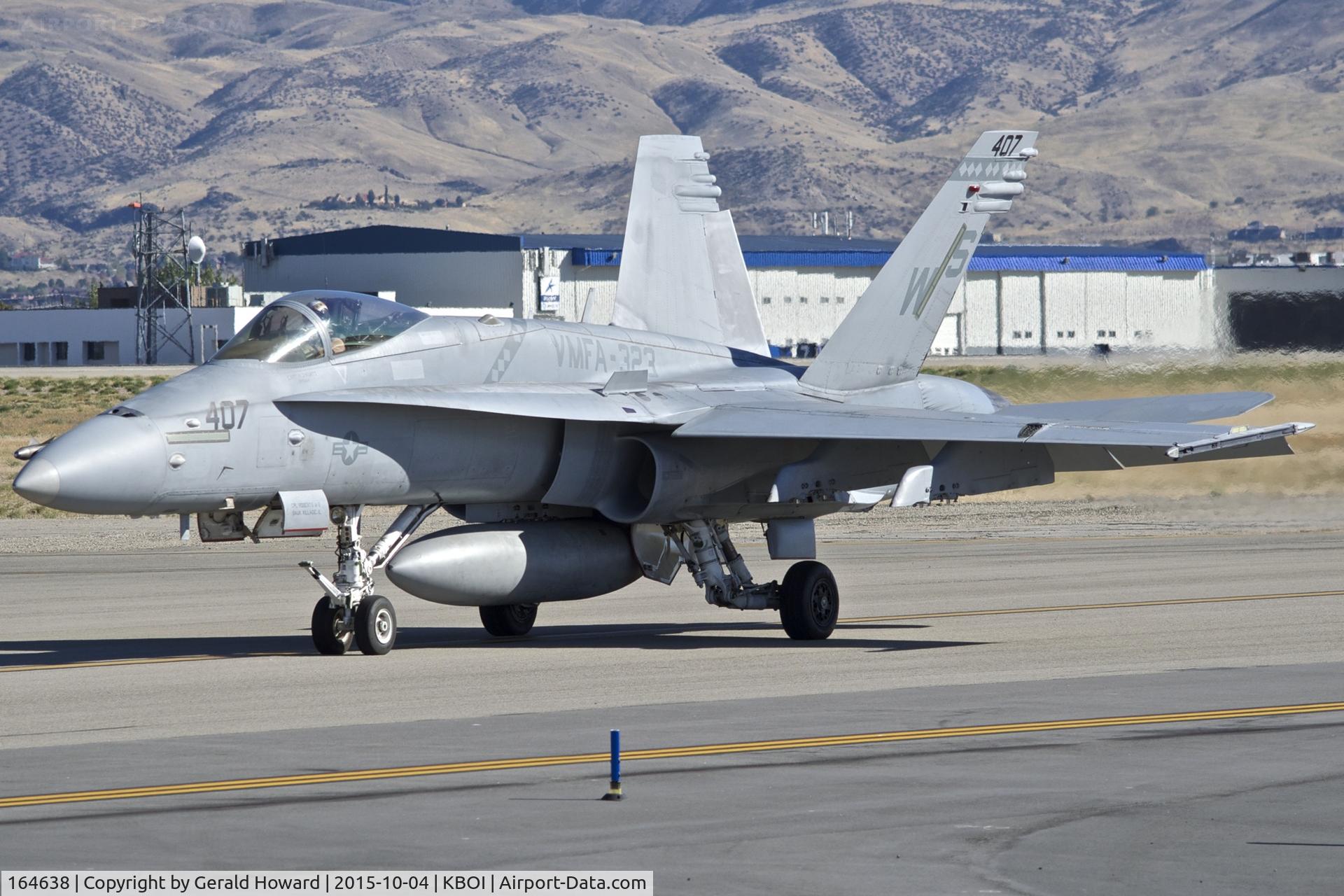 164638, McDonnell Douglas F/A-18C Hornet C/N 1056/C267, Taxiing on Foxtrot.  VMFA-323 “Death Rattlers”, 3rd MAW, MAG-11, MCAS Miramar, CA.