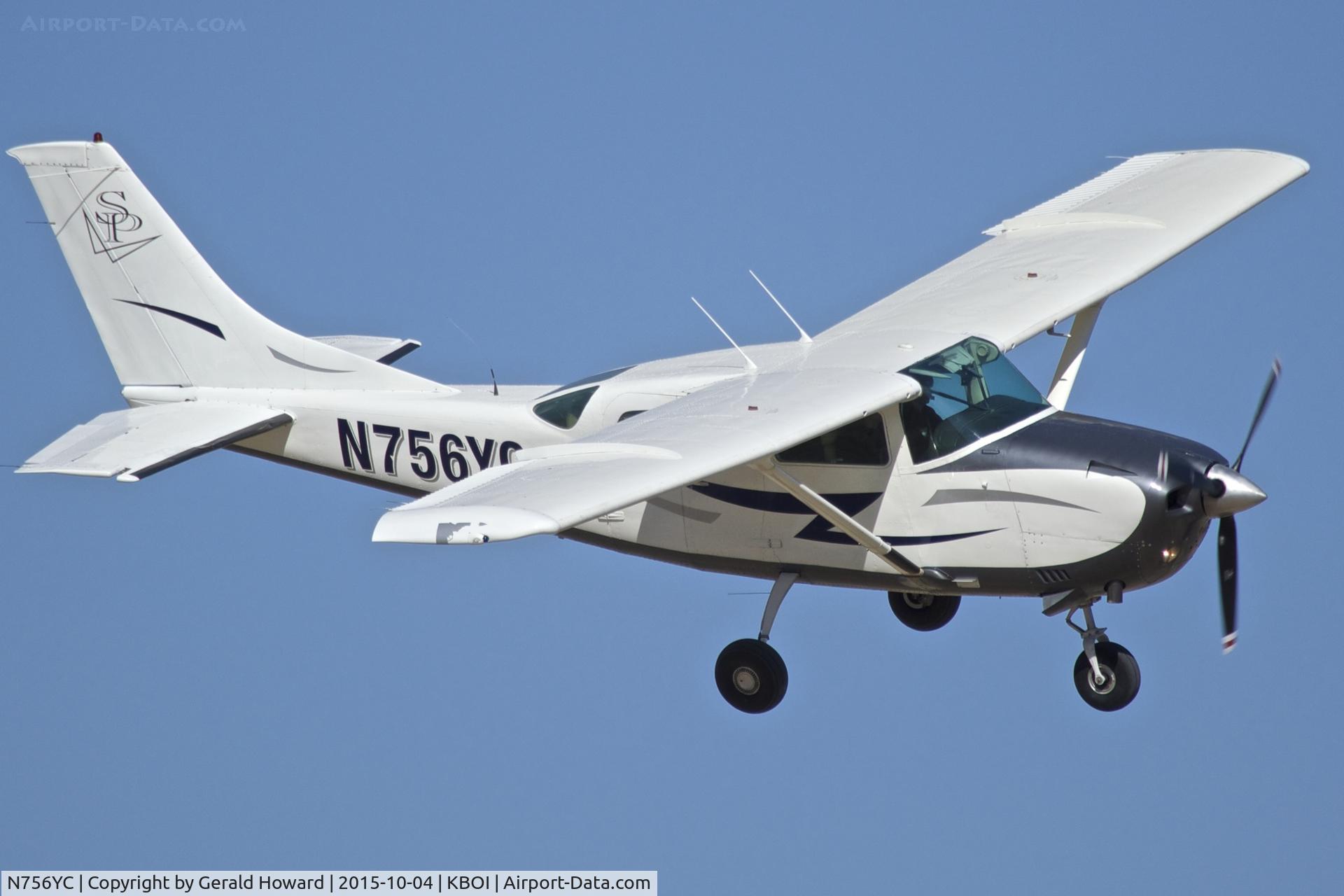 N756YC, 1978 Cessna TU206G Turbo Stationair C/N U20604454, Turning to base leg for RWY 10R.