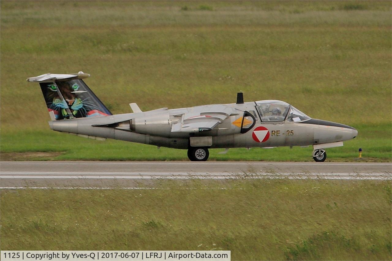 1125, Saab 105OE C/N 105425, Saab 105OE, Taxiing to flight line, Landivisiau Naval Air Base (LFRJ) Tiger Meet 2017