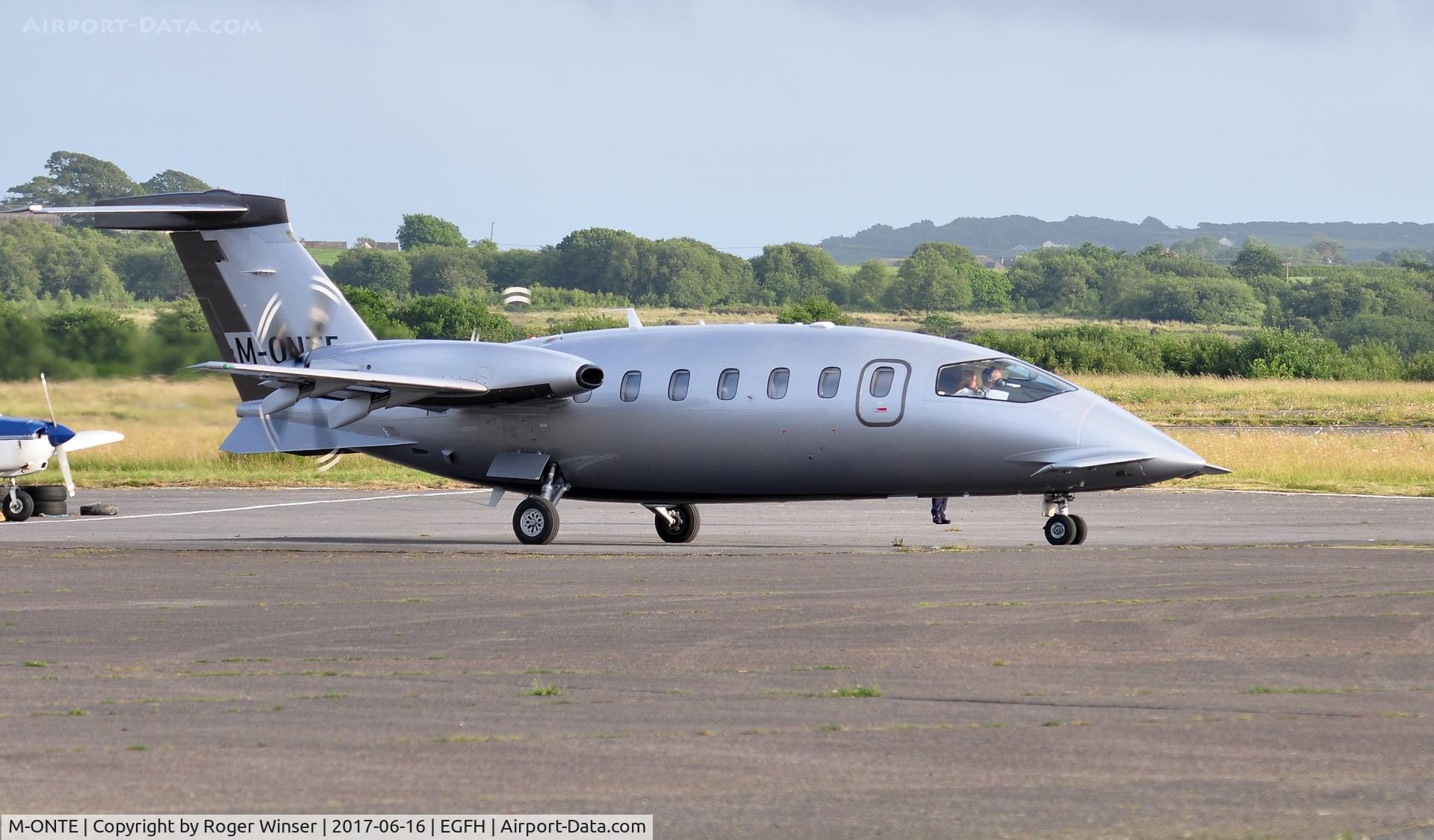 M-ONTE, 2009 Piaggio P-180 Avanti II C/N 1176, Visiting Avanti II operated by Scotia Aviation.