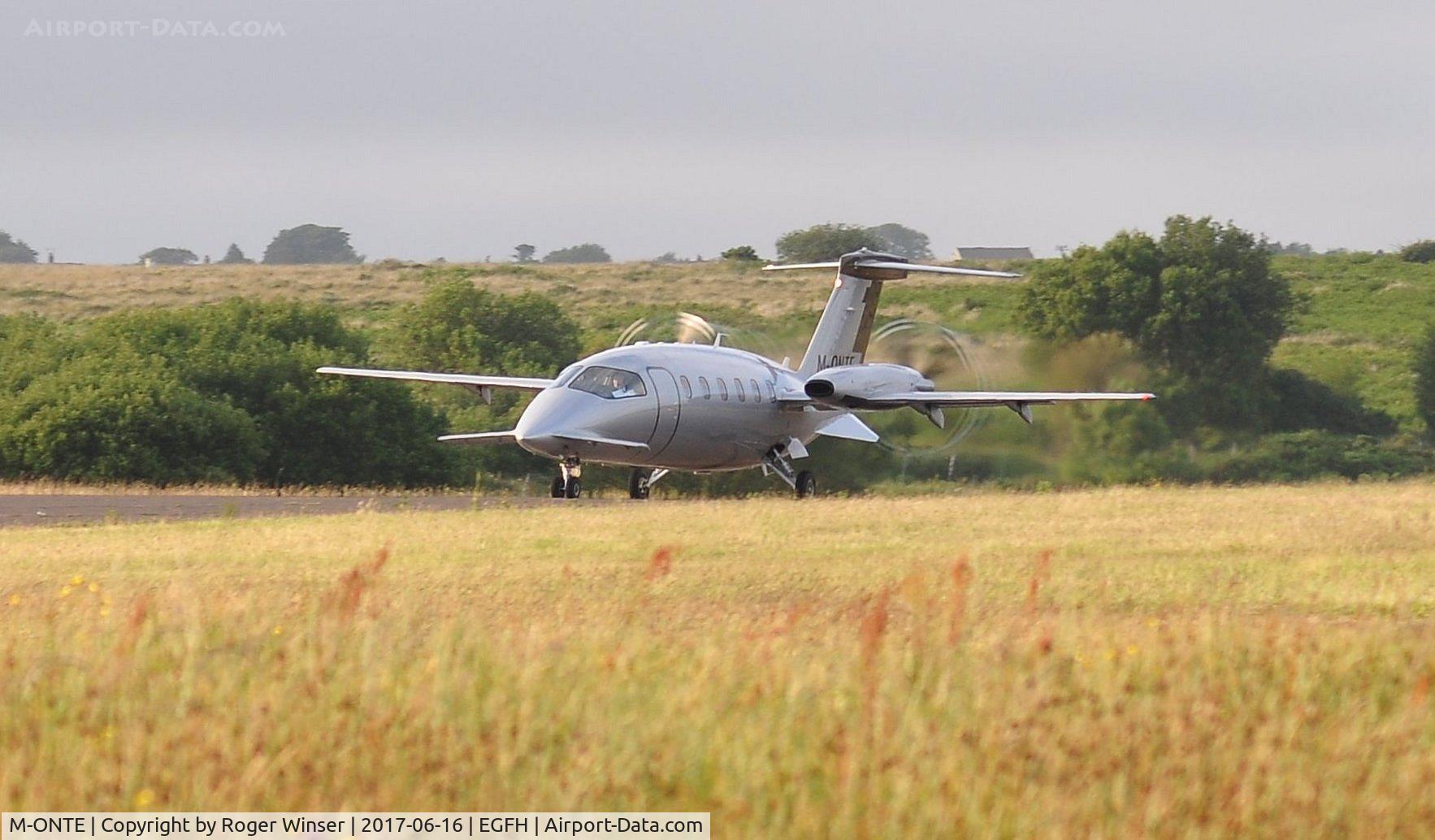 M-ONTE, 2009 Piaggio P-180 Avanti II C/N 1176, Visiting Avanti II operated by Scotia Aviation.