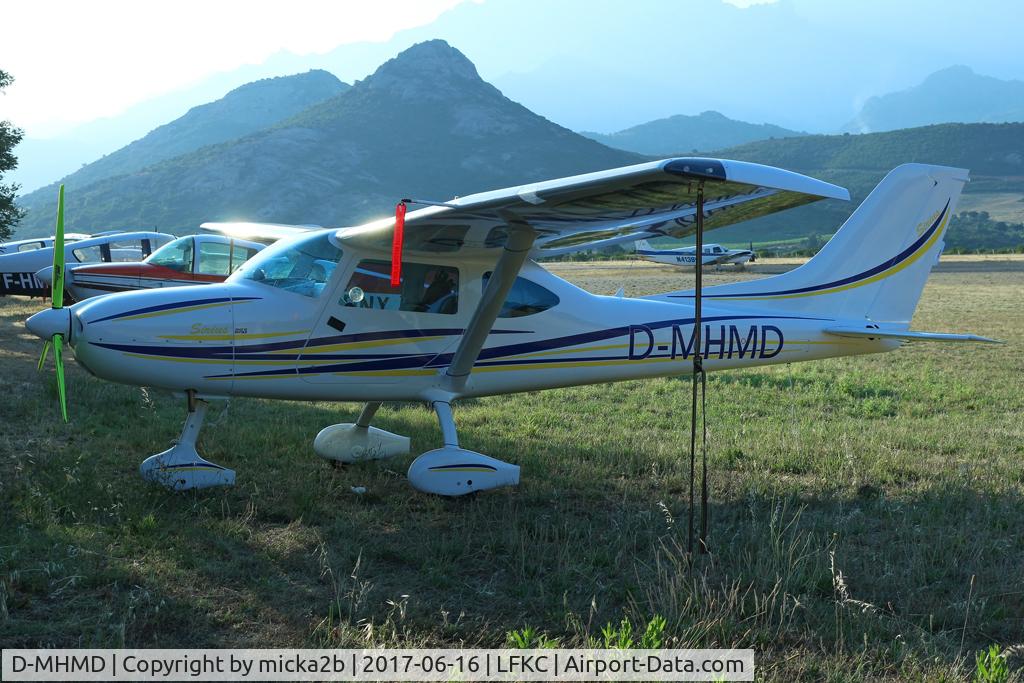 D-MHMD, 2014 TL Ultralight TL-3000 Sirius C/N 14SI101, Parked