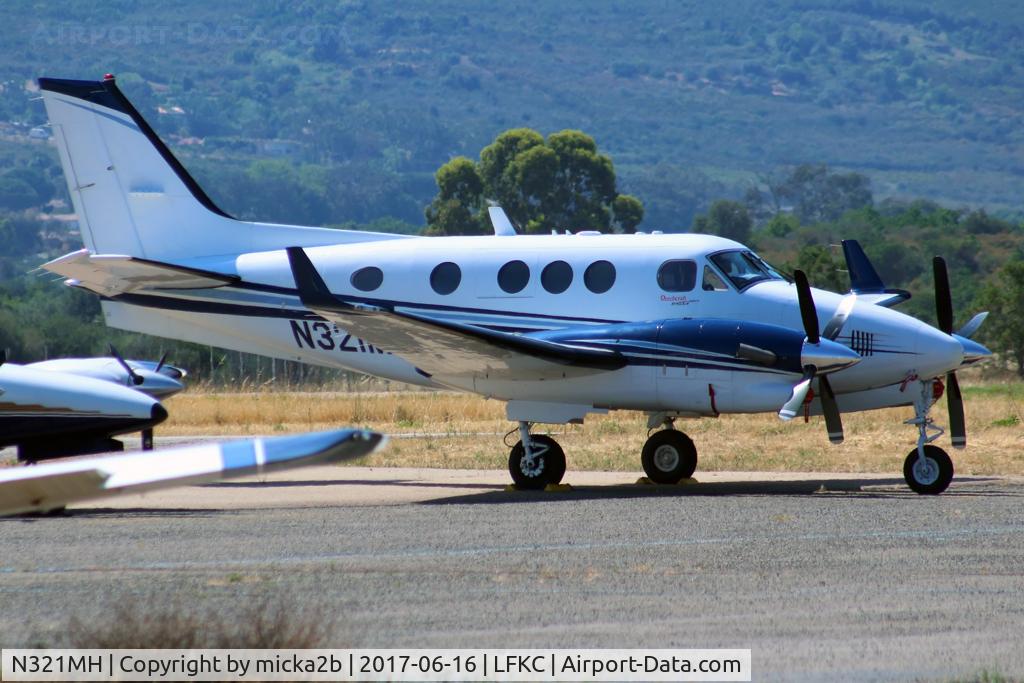 N321MH, 2012 Hawker Beechcraft C-90GTI King Air C/N LJ-2053, Parked