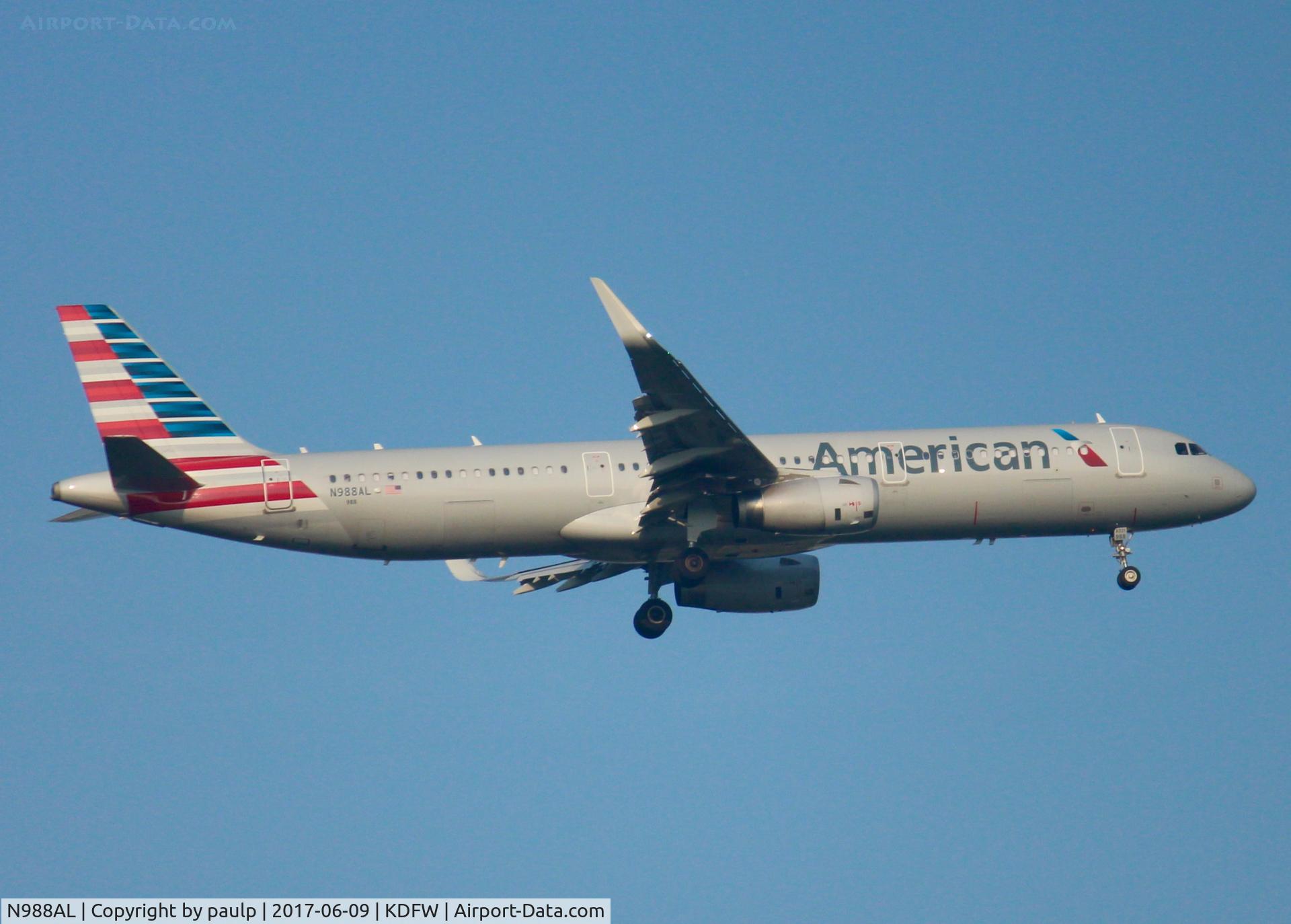 N988AL, 2016 Airbus A321-231 C/N 7154, At DFW.