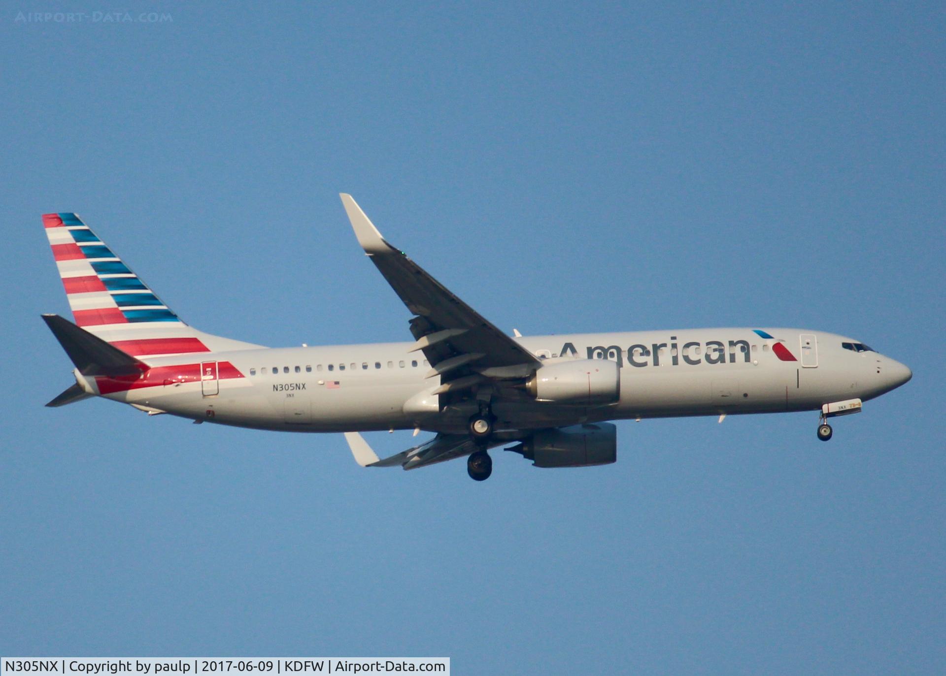 N305NX, 2016 Boeing 737-800 C/N 31253, At DFW.