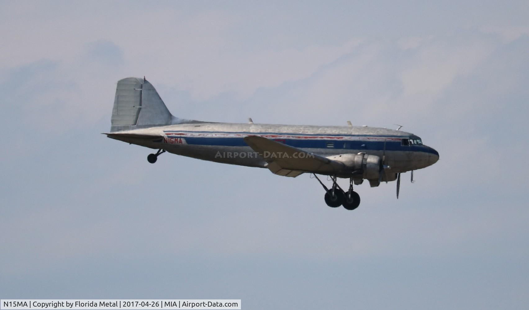 N15MA, 1943 Douglas DC3C-S1C3G (C-47A) C/N 19286, DC-3C