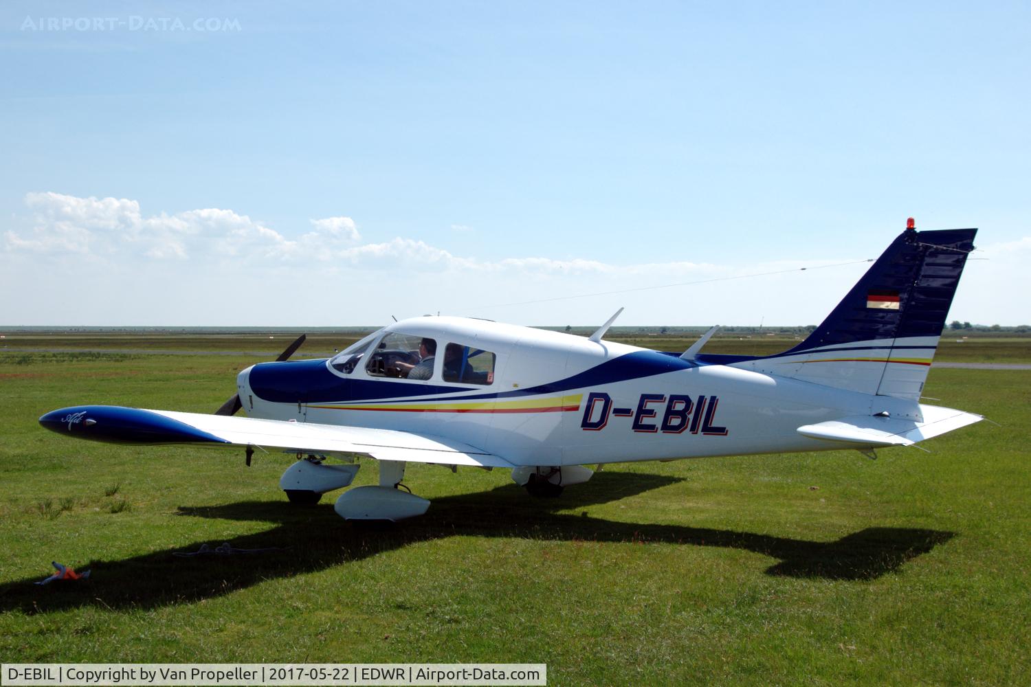 D-EBIL, Piper PA-28-140 Cherokee Cruiser C/N 28-7625104, Piper PA-28-140 Cherokee Cruiser at Borkum airfield, on the German island of Borkum