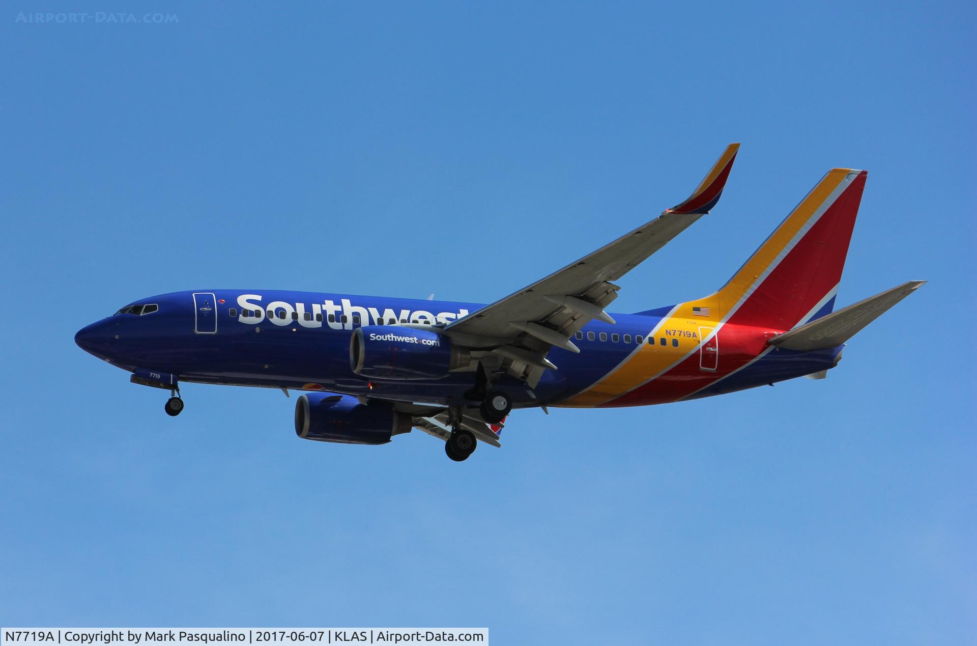N7719A, 2005 Boeing 737-76N C/N 32666, Boeing 737-700