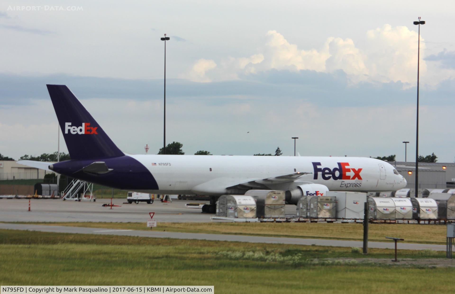 N795FD, 1993 Boeing 757-222F C/N 26706, Boeing 757-200F