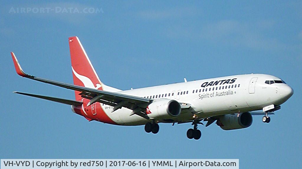 VH-VYD, 2005 Boeing 737-838 C/N 33992, QANTAS Boeing 737 VH-VYD YMML 20170616