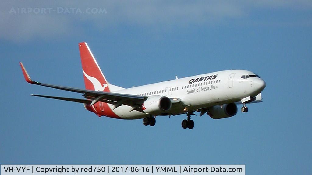 VH-VYF, 2005 Boeing 737-838 C/N 33994, QANTAS Boeing 737 VH-VYF YMML 20170616