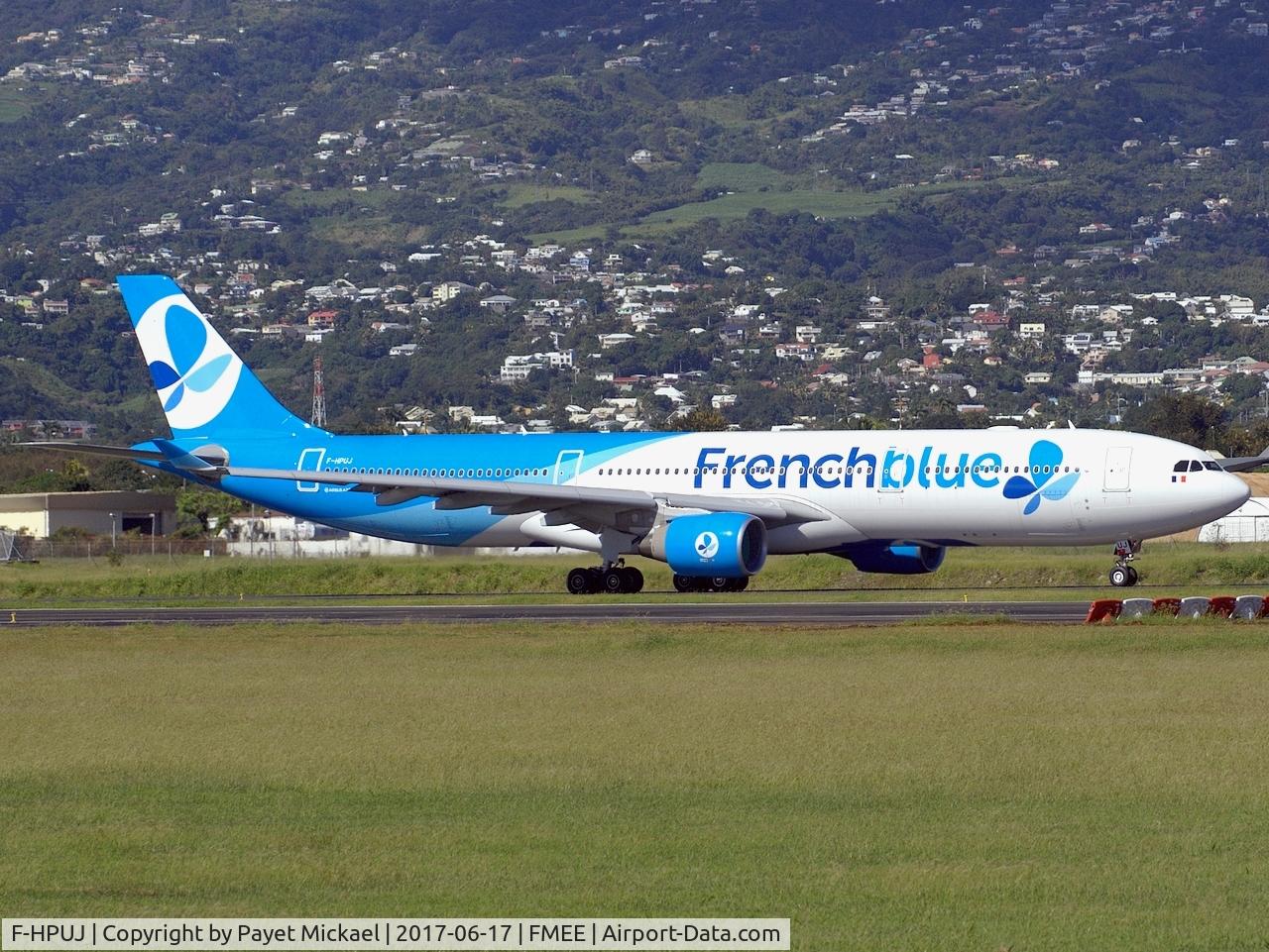 F-HPUJ, 2016 Airbus A330-232 C/N 1727, Back-tracking rwy 12...