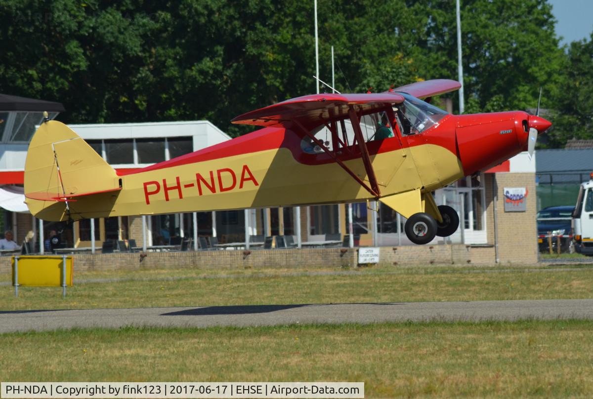 PH-NDA, 1947 Piper PA-12 Super Cruiser C/N 12-2918, PIPER 12