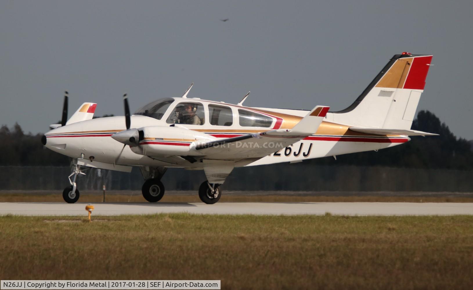 N26JJ, 1975 Beech E-55 Baron C/N TE-1058, Beech E55