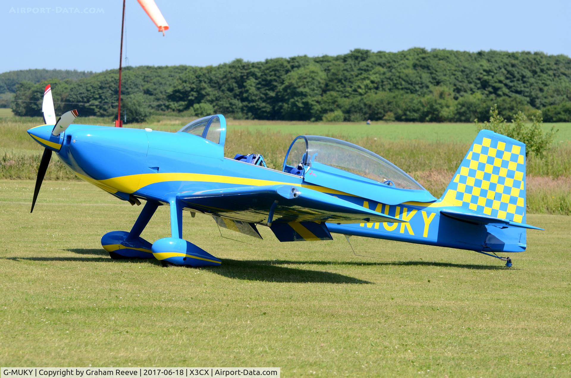 G-MUKY, 2010 Vans RV- 8 C/N LAA-303-14998, Parked at Northrepps.