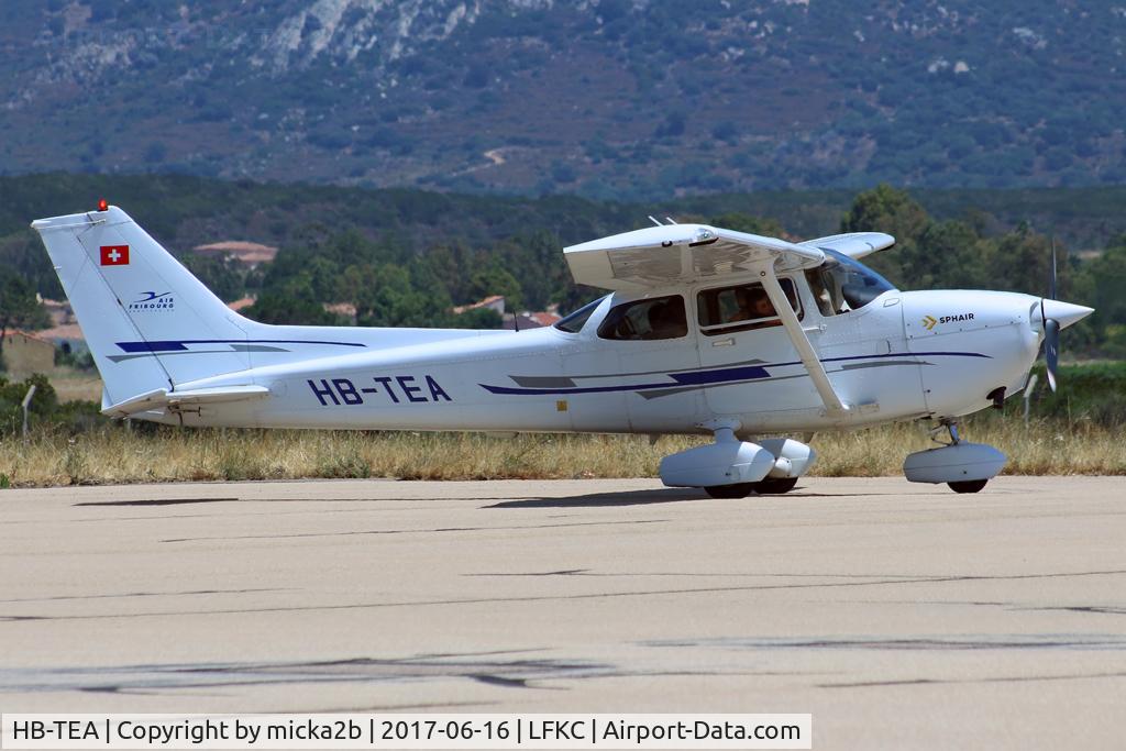 HB-TEA, 2004 Cessna 172R C/N 17281230, Taxiing