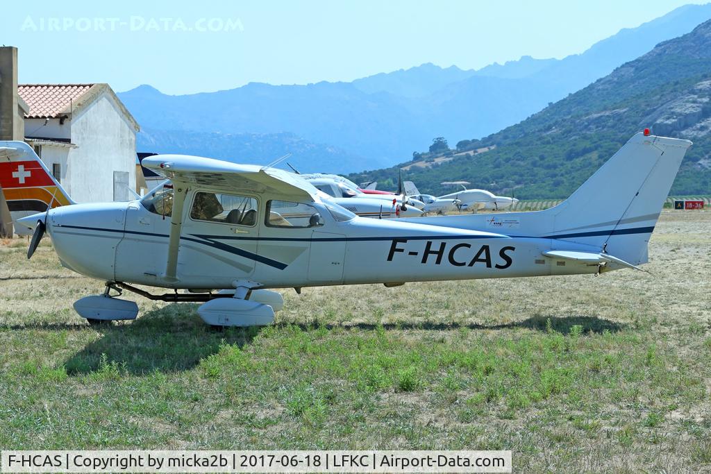 F-HCAS, 1998 Cessna 172R Skyhawk C/N 172-80556, Parked