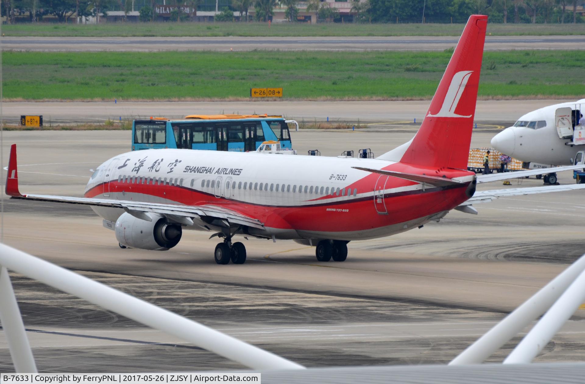 B-7633, 2016 Boeing 737-89P C/N 41583, Shanghai B738 taxying for departure