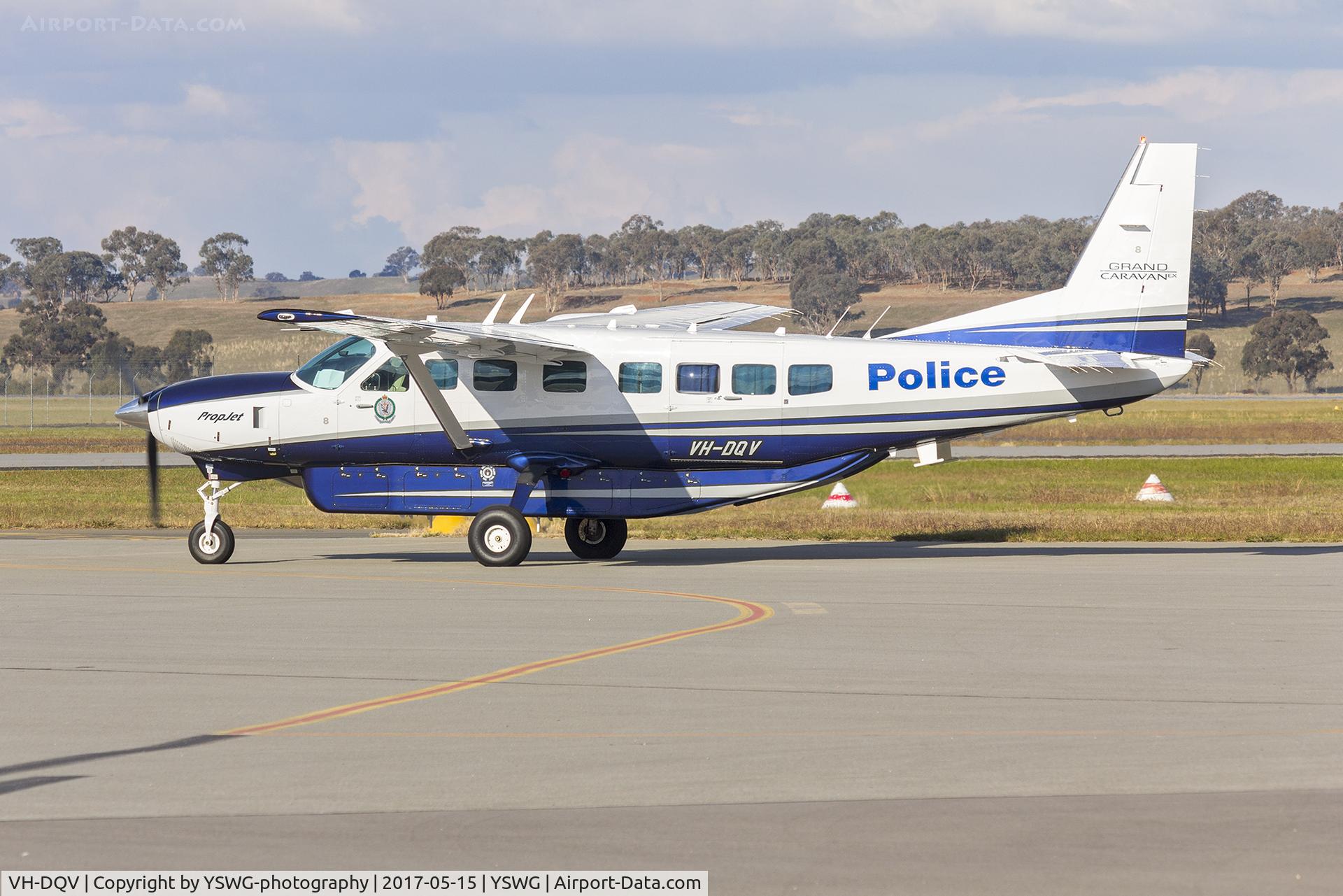 VH-DQV, 2016 Cessna 208B Grand Caravan C/N 208B5297, New South Wales Police Force (VH-DQV) Cessna Grand Caravan 208B EX taxiing at Wagga Wagga Airport
