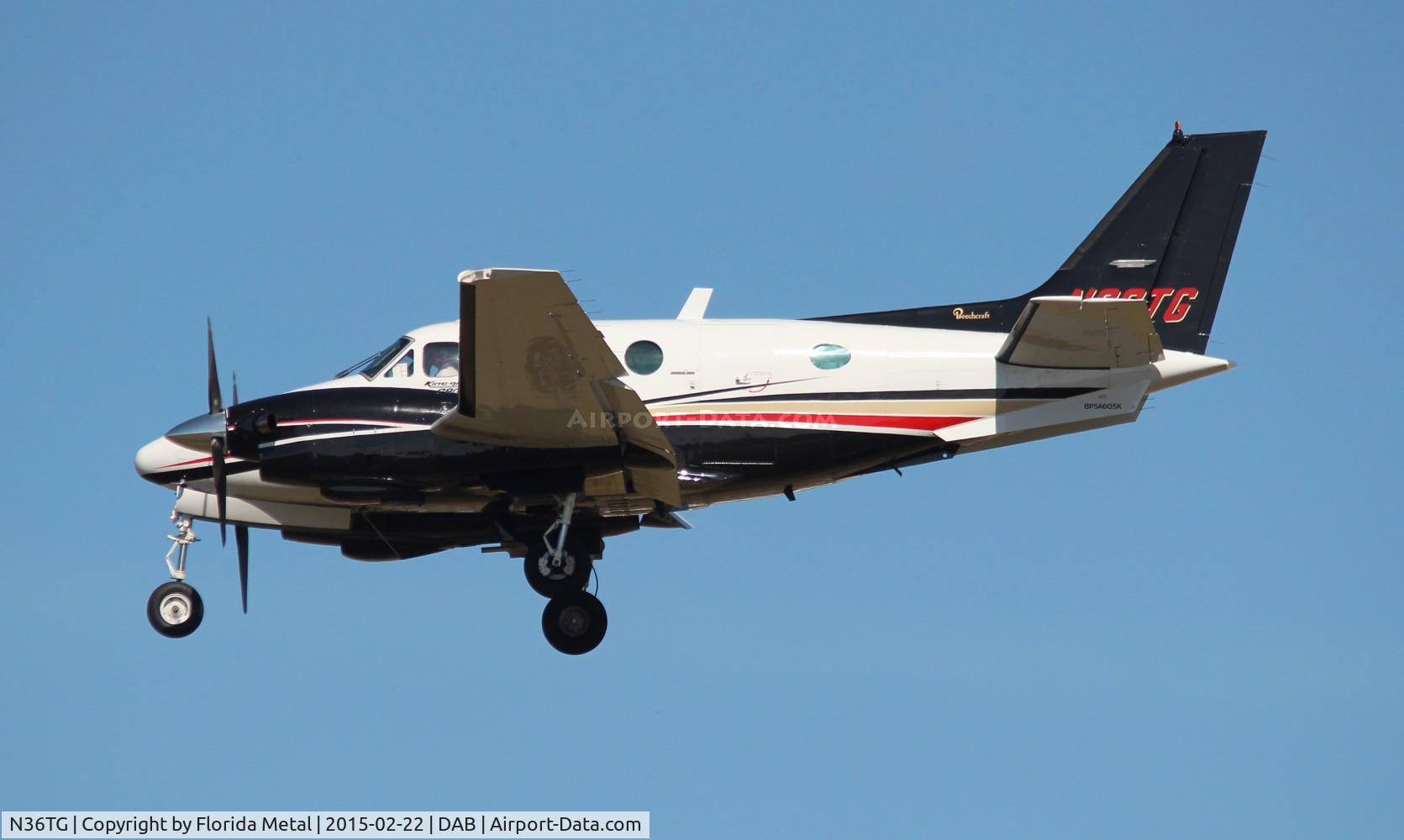 N36TG, 1996 Beech C90 King Air C/N LJ-971, Beech C90
