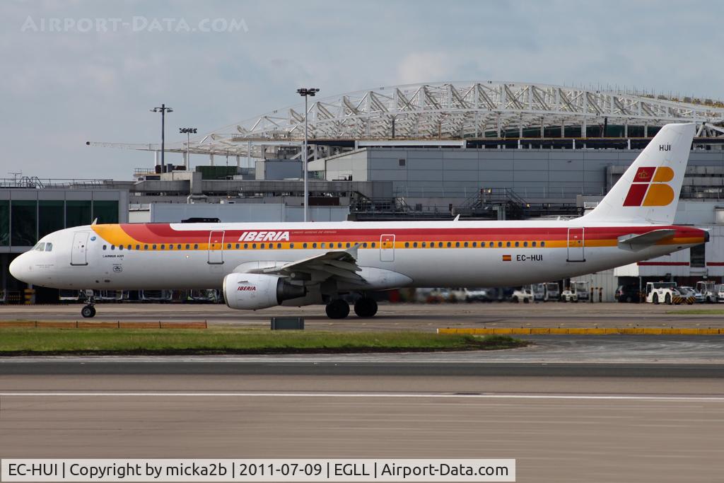 EC-HUI, 1999 Airbus A321-211 C/N 1027, Taxiing