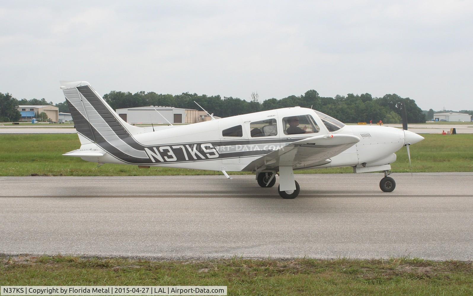 N37KS, 1977 Piper PA-28R-201T Cherokee Arrow III C/N 28R-7703257, PA-28-201T