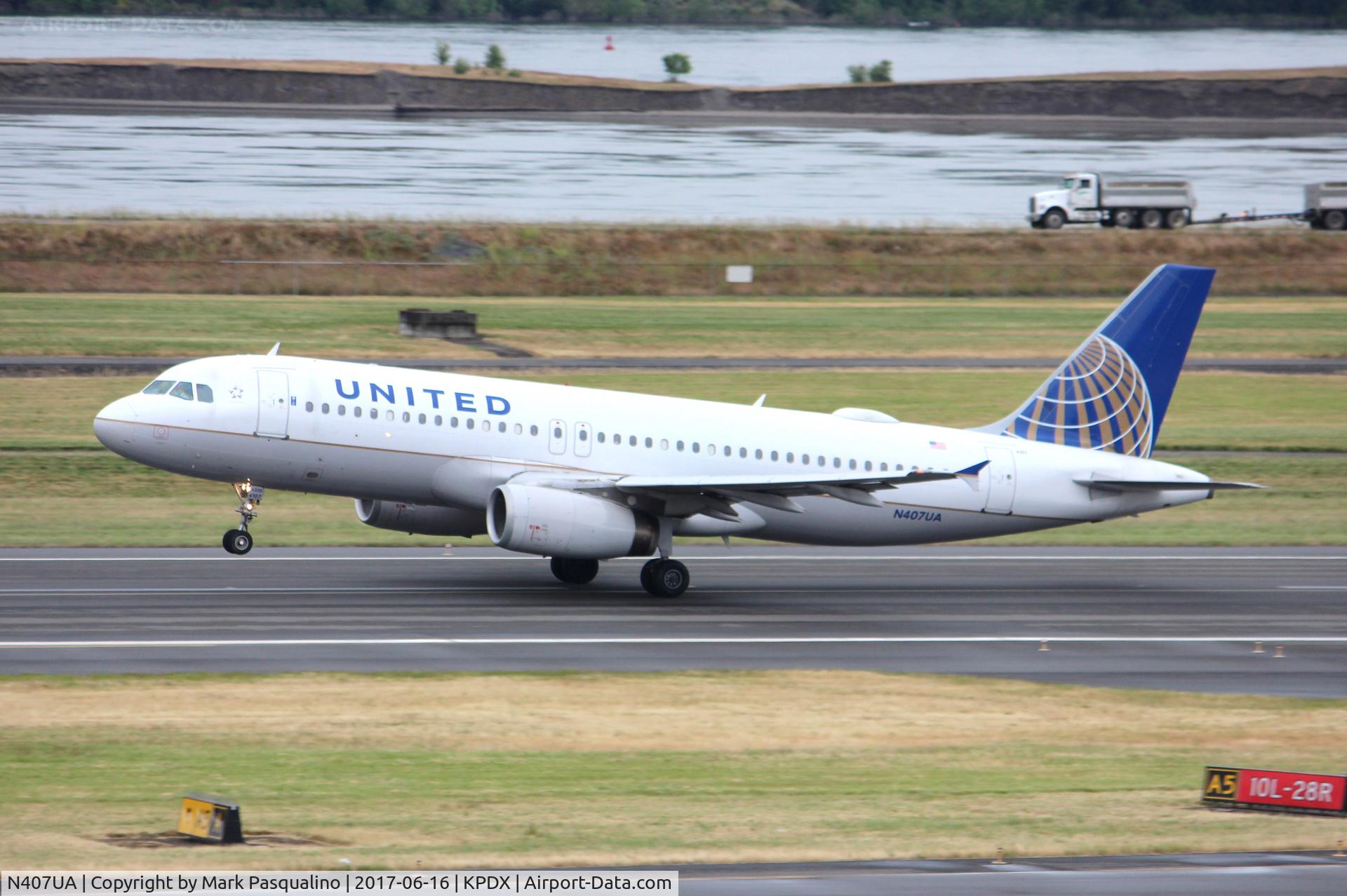 N407UA, 1994 Airbus A320-232 C/N 456, Airbus A320