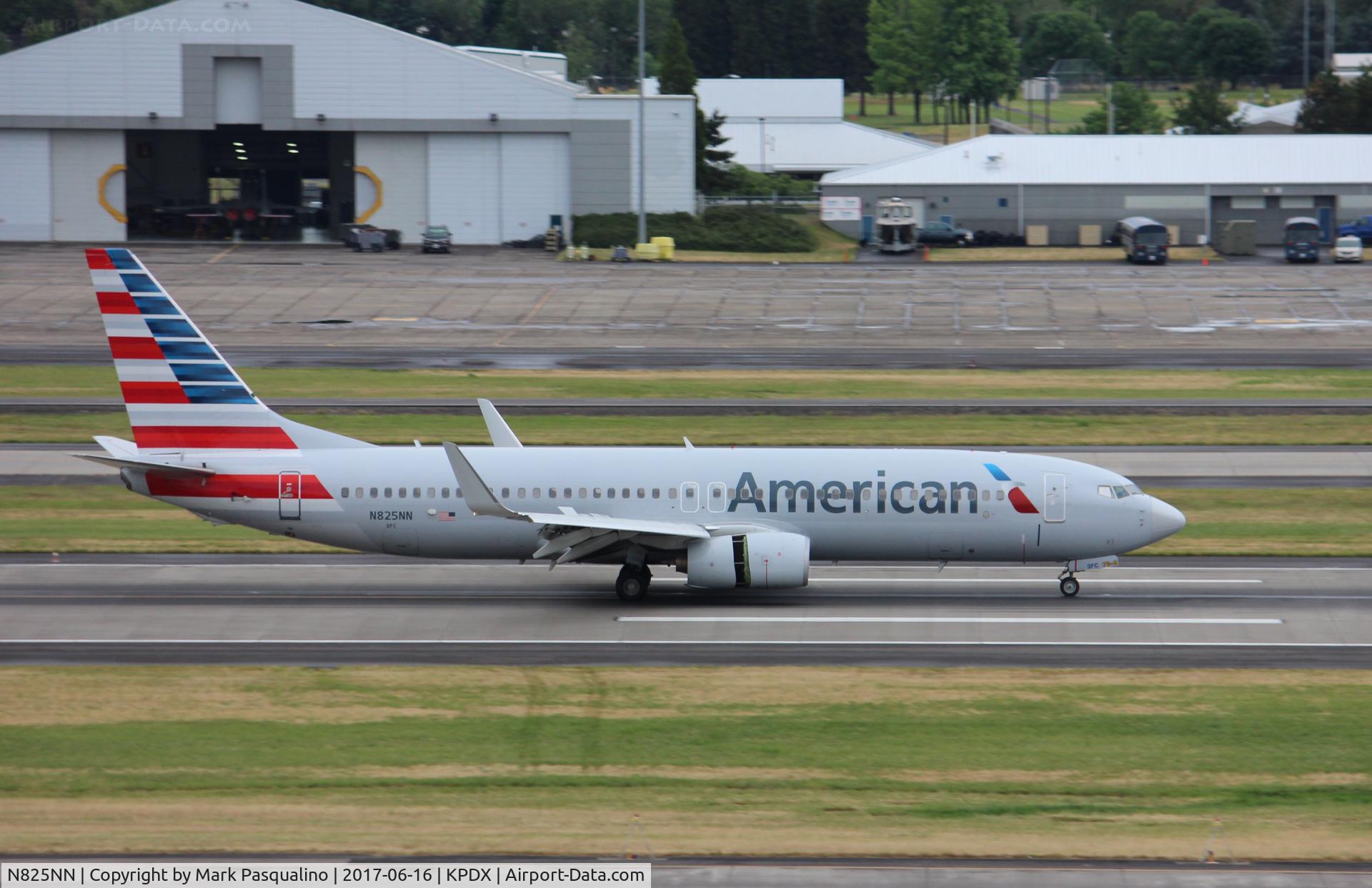 N825NN, 2010 Boeing 737-823 C/N 31087, Boeing 737-800
