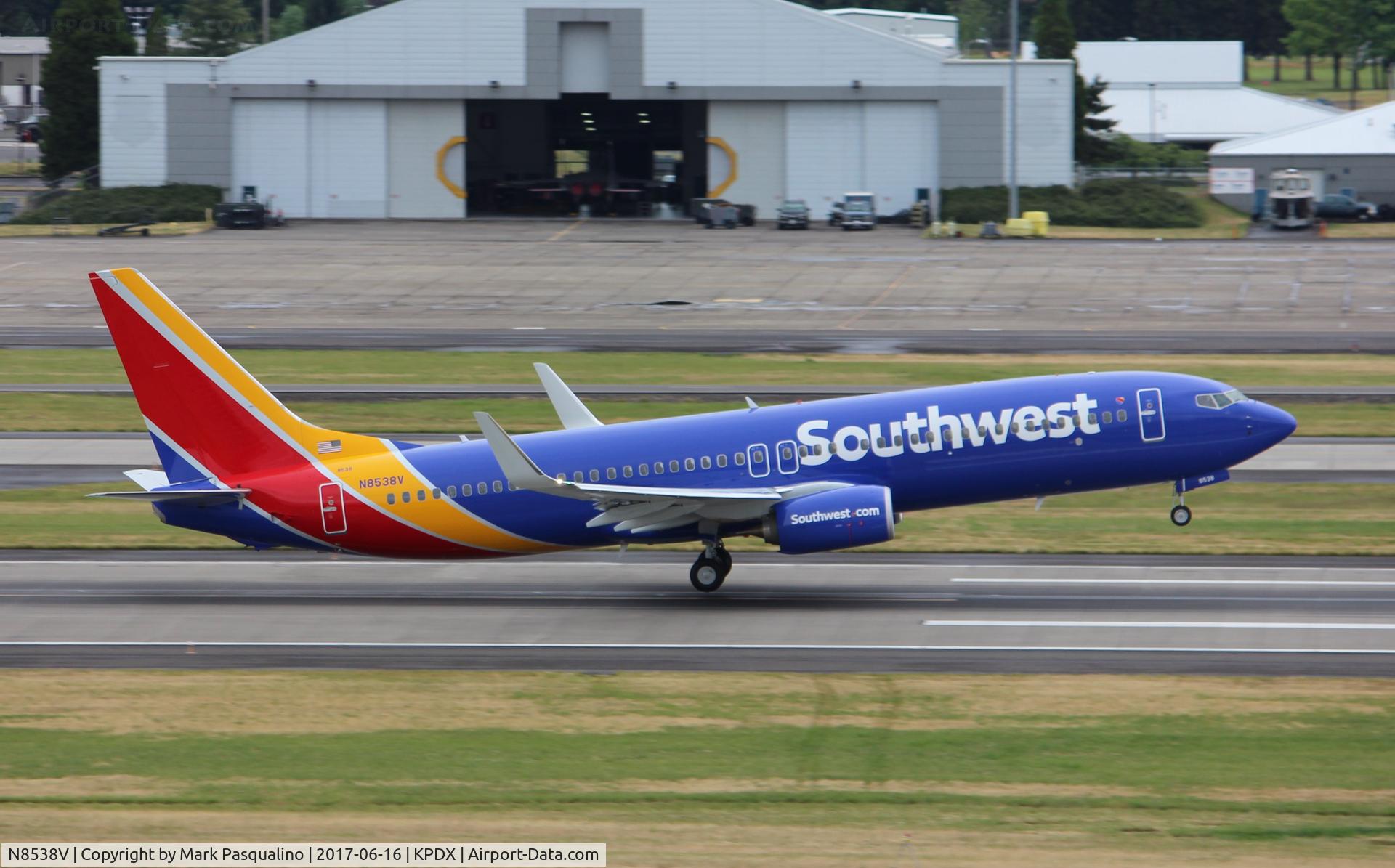 N8538V, 2017 Boeing 737-8H4 C/N 63586, Boeing 737-800