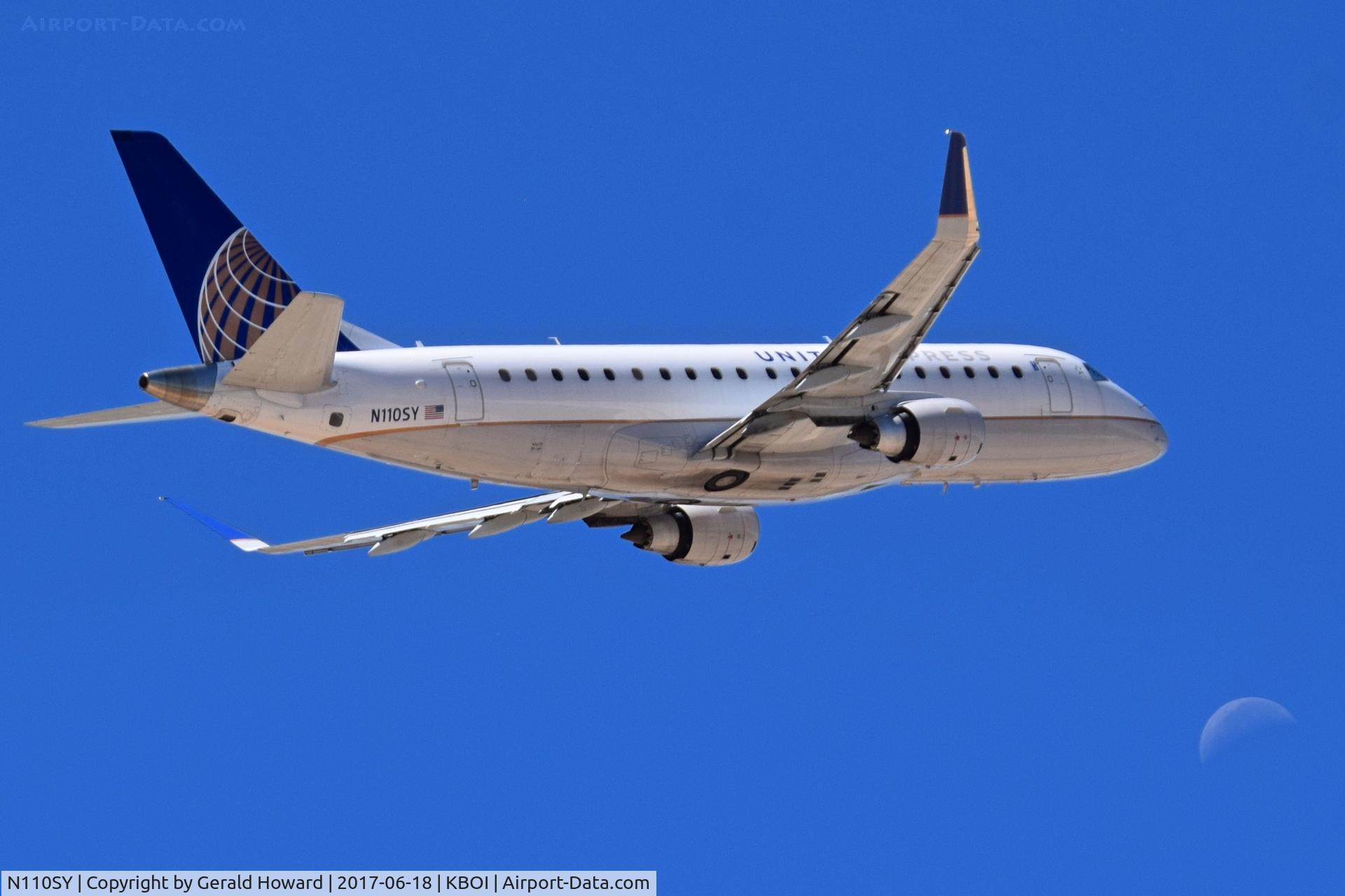 N110SY, 2014 Embraer 175LR (ERJ-170-200LR) C/N 17000405, Departing BOI.