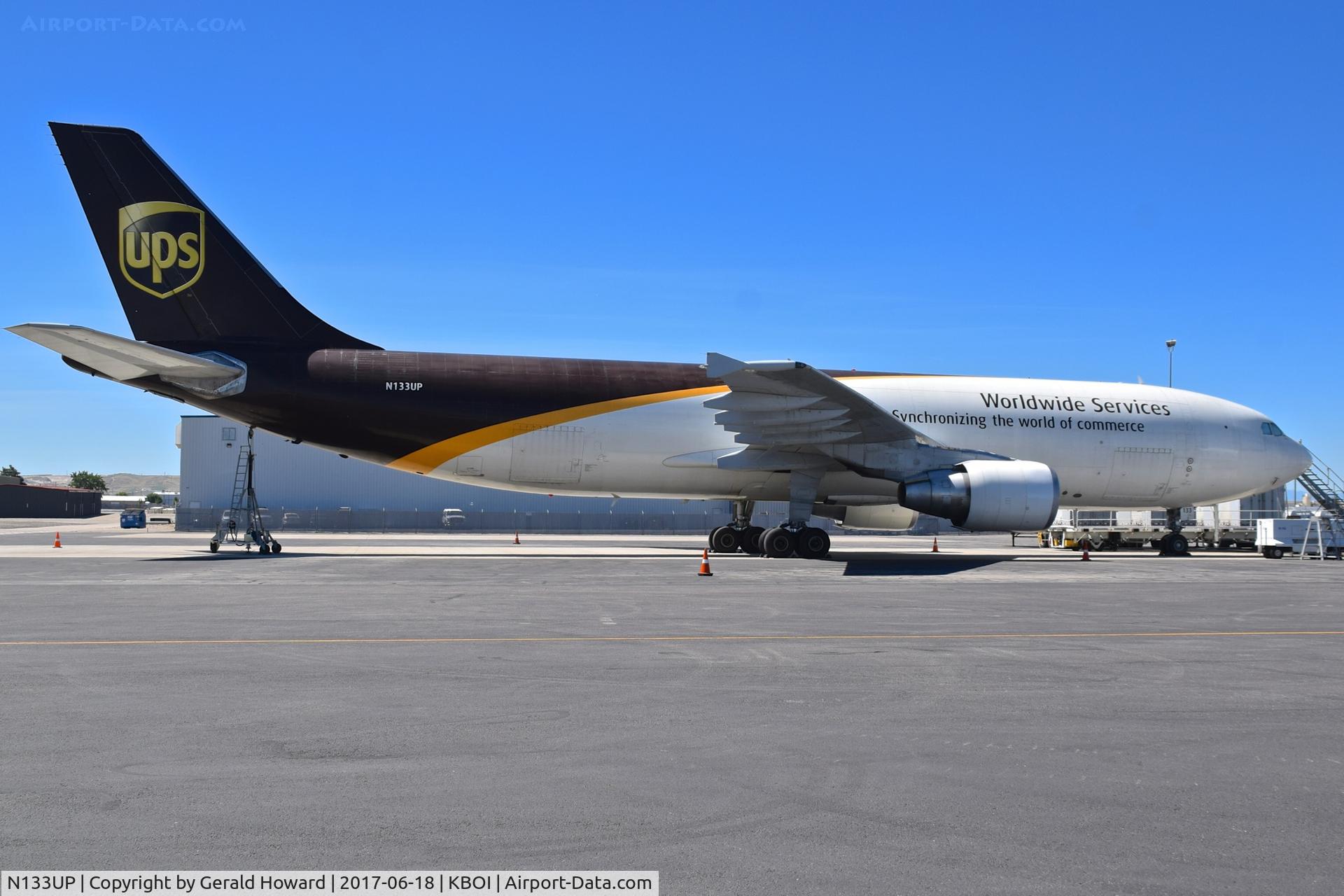 N133UP, 2001 Airbus A300F4-622R C/N 816, Parked on the UPS ramp.
