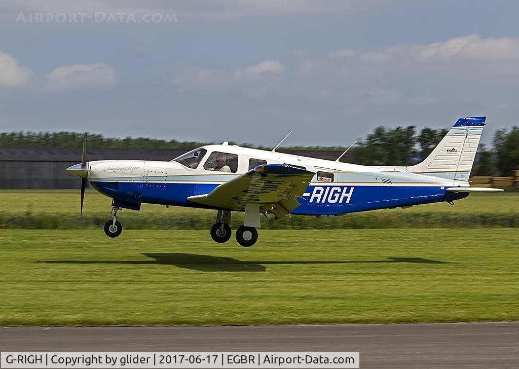 G-RIGH, 1998 Piper PA-32R-301 Saratoga II HP C/N 3246123, arrival