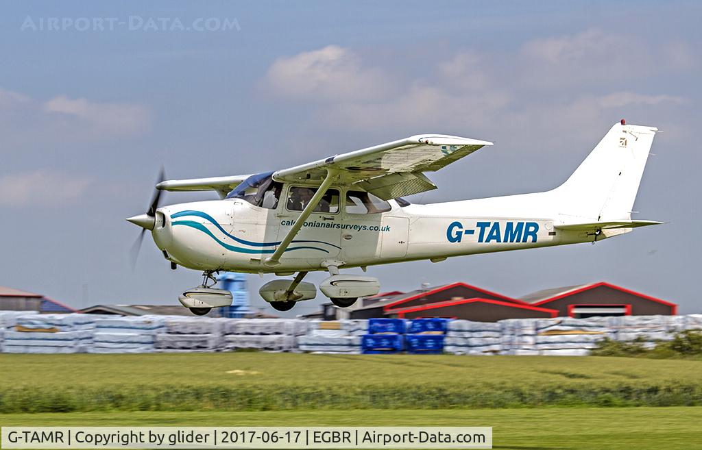 G-TAMR, 2000 Cessna 172S C/N 172S8480, arrival