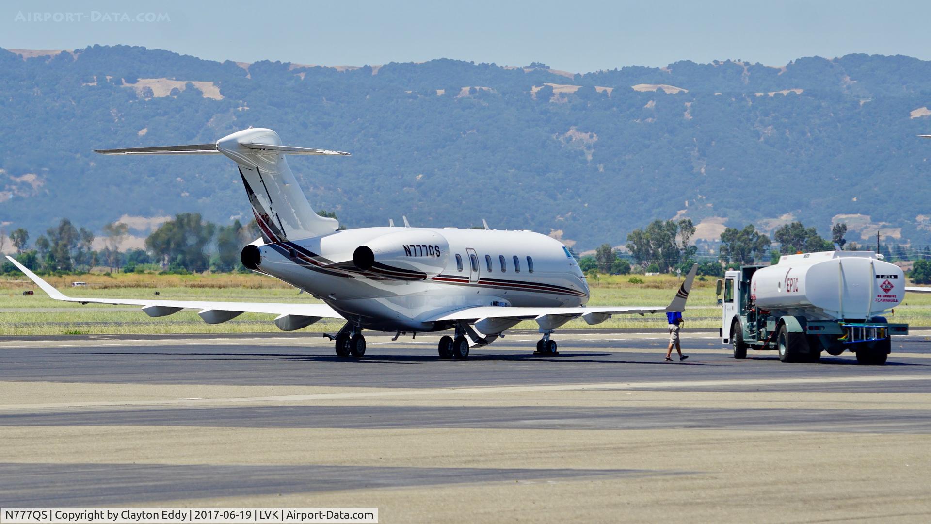 N777QS, 2015 Bombardier Challenger 350 (BD-100-1A10) C/N 20562, Livermore Airport California. 2017.