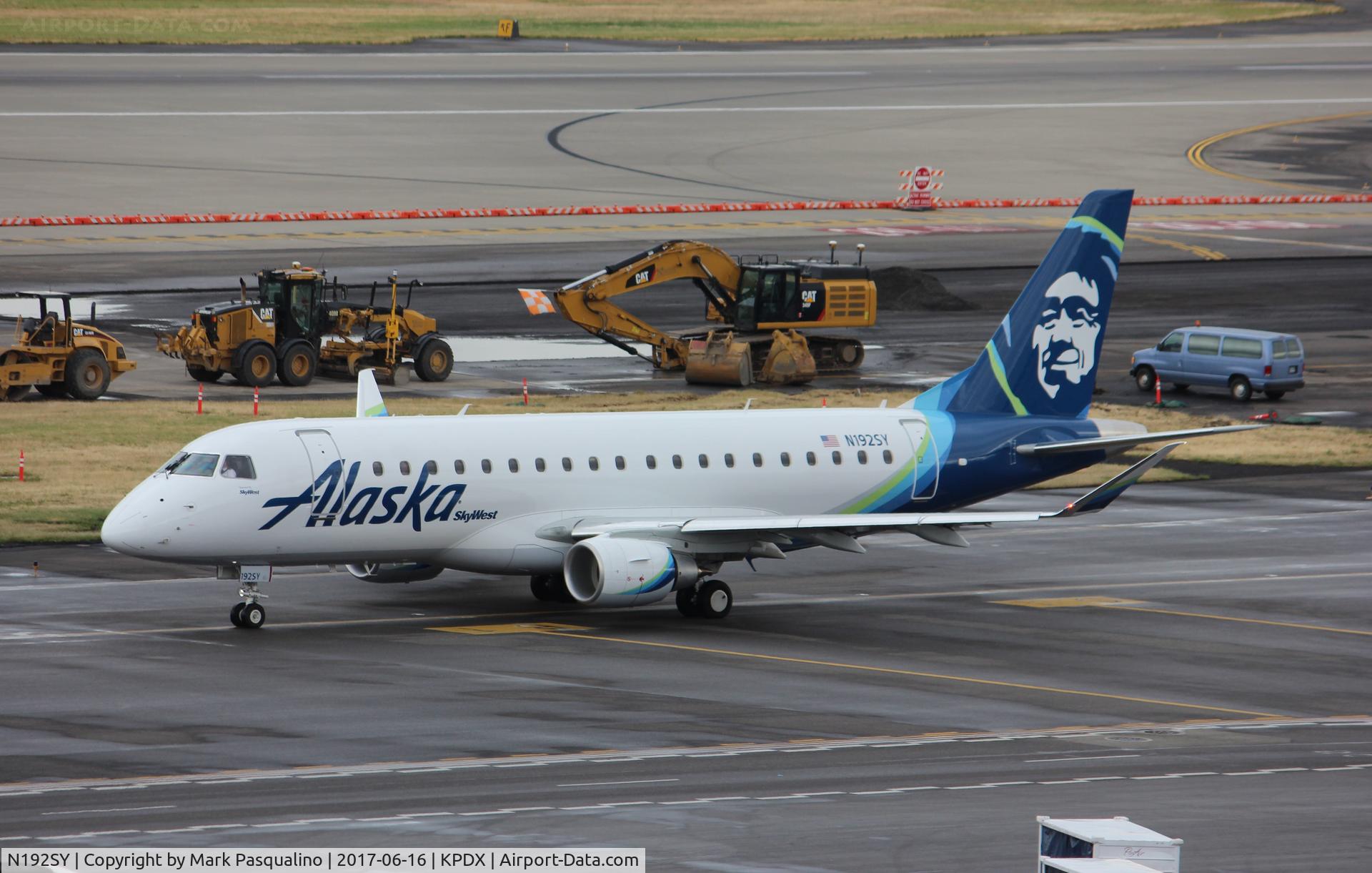 N192SY, 2017 Embraer 175LR (ERJ-170-200LR) C/N 17000638, ERJ 170-200 LR