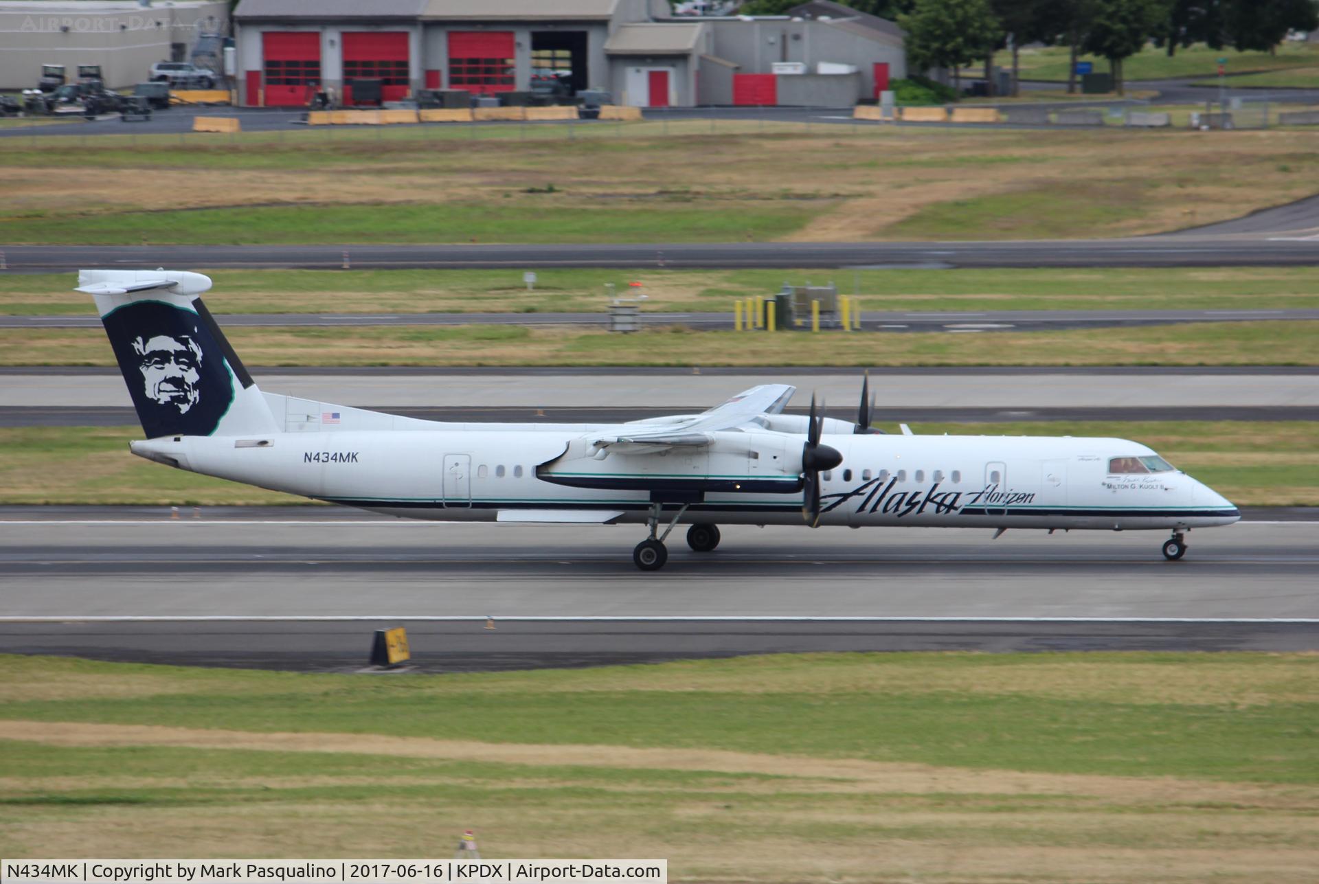 N434MK, 2008 Bombardier DHC-8-402 Dash 8 C/N 4227, DHC-8-402