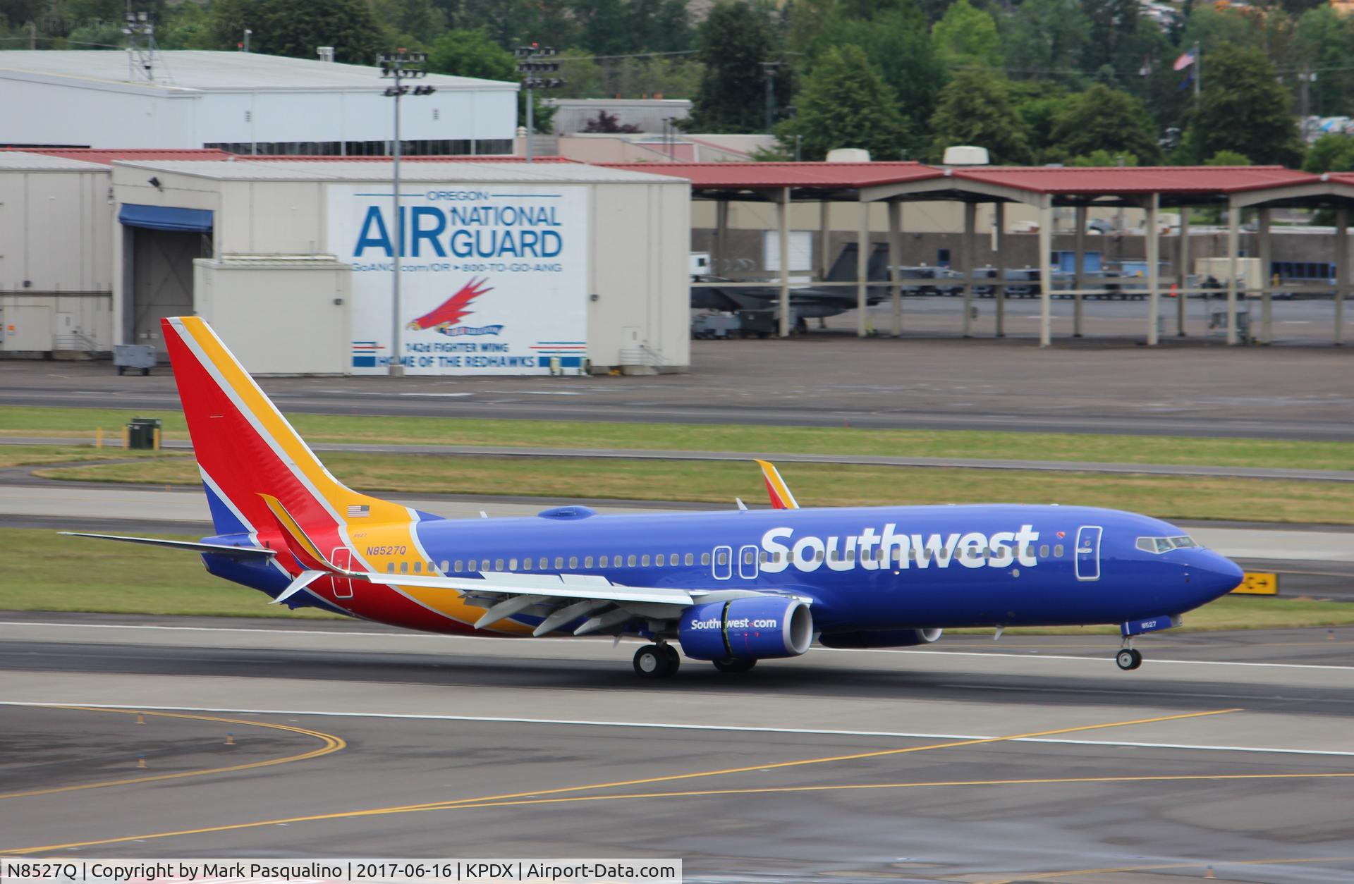 N8527Q, 2017 Boeing 737-8H4 C/N 36946, Boeing 737-800