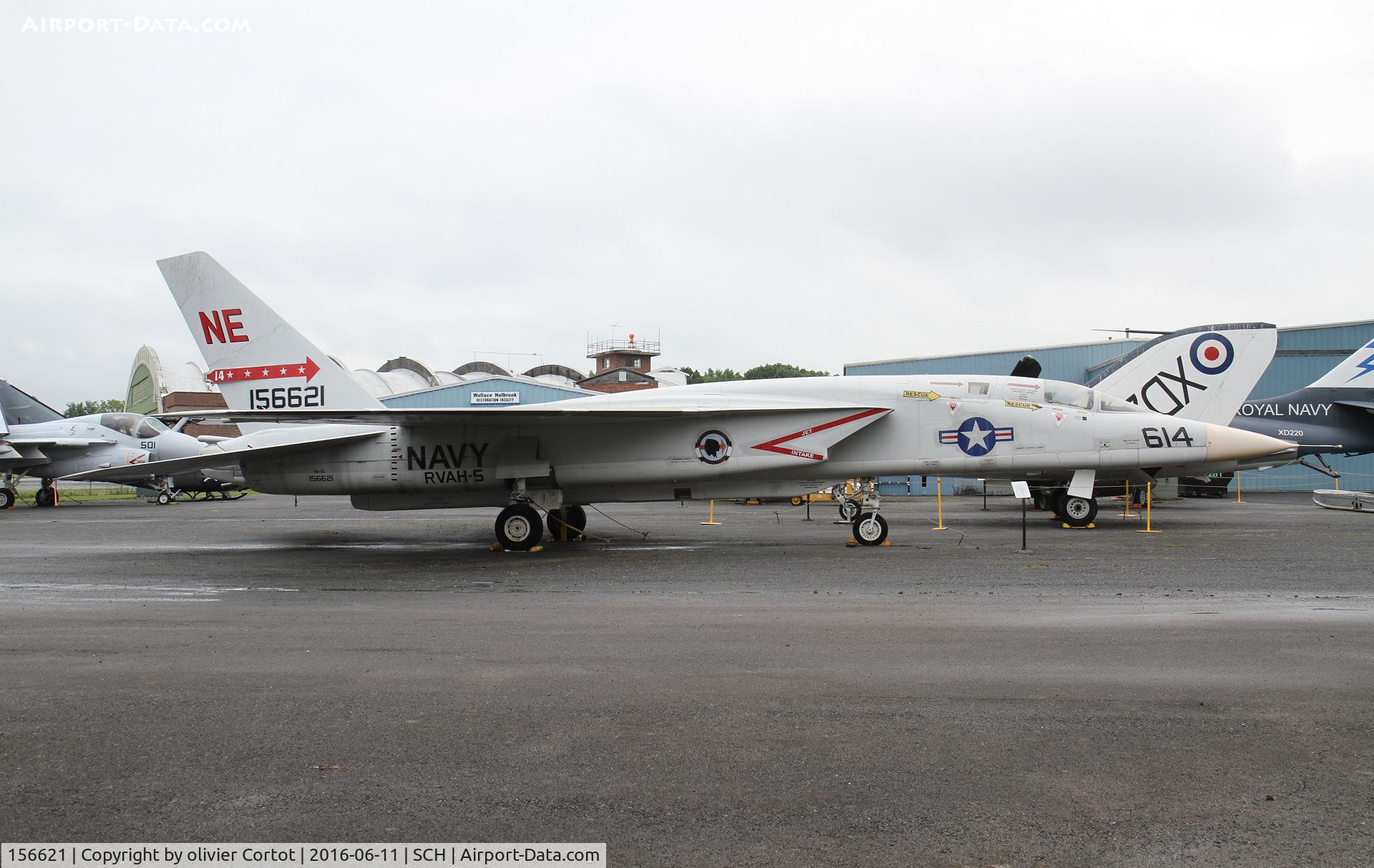 156621, North American RA-5C Vigilante C/N NR316-14, profile view