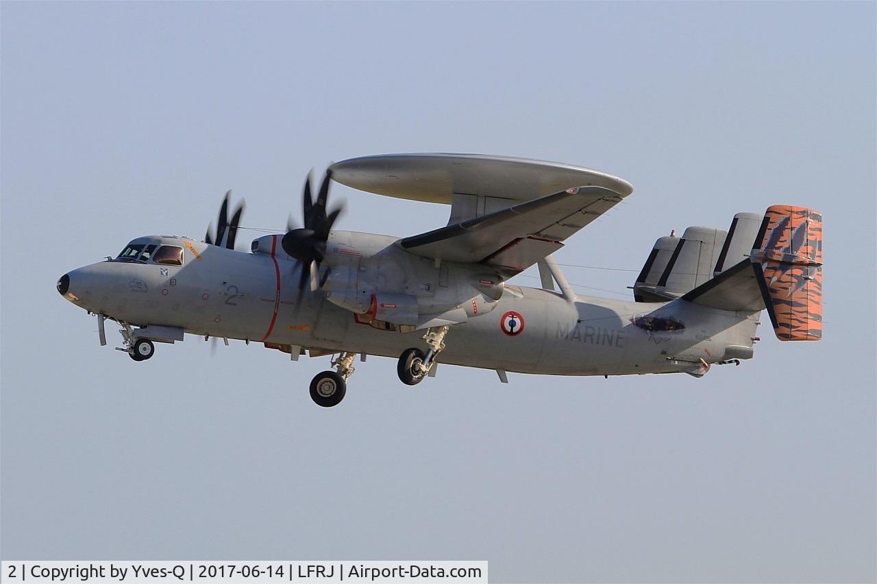 2, Grumman E-2C Hawkeye 2000 (G-123) C/N FR-2, Grumman E-2C Hawkeye, Take off rwy 26, Landivisiau Naval Air Base (LFRJ) Tiger Meet 2017