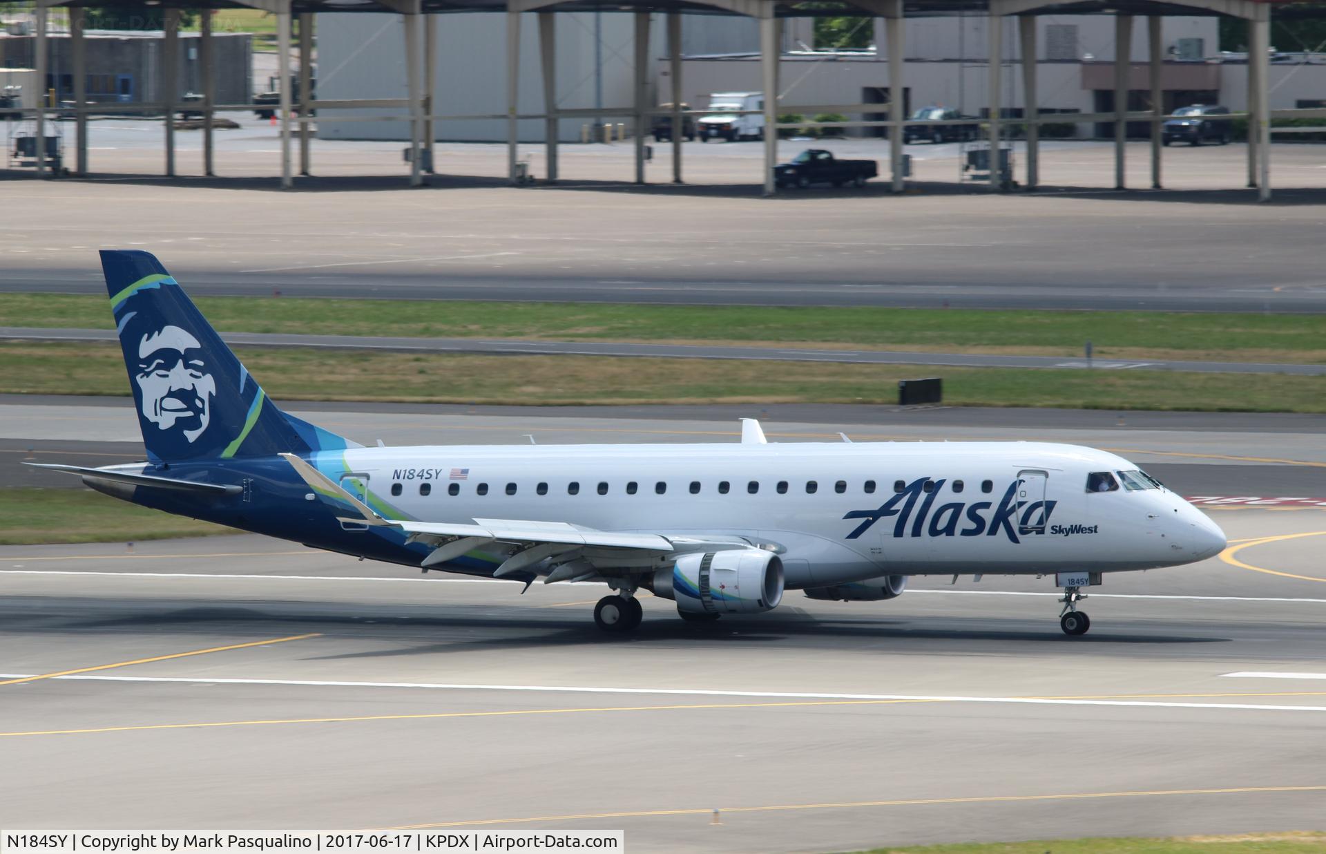 N184SY, 2016 Embraer 175LR (ERJ-170-200LR) C/N 17000590, ERJ 170-200 LR