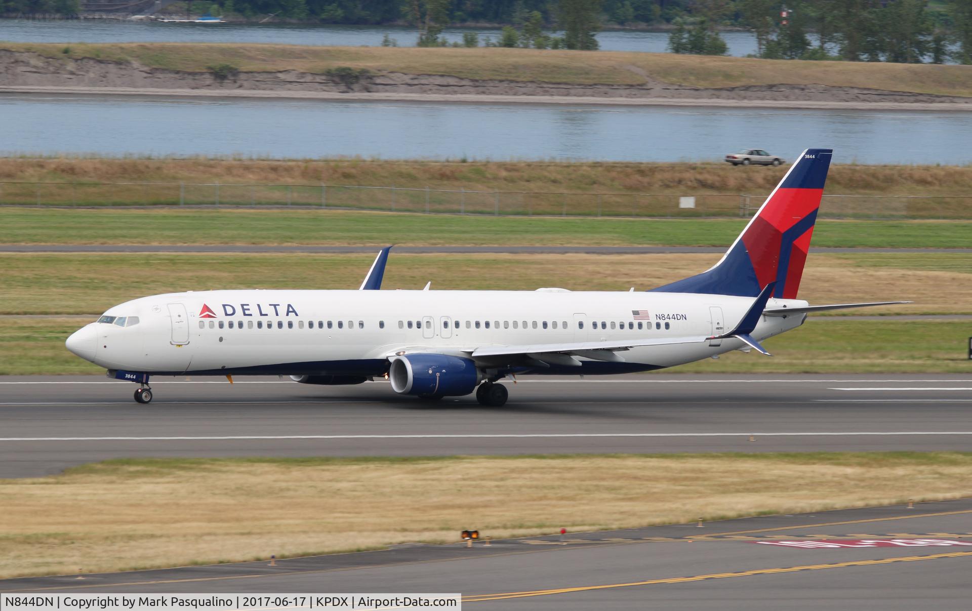 N844DN, 2015 Boeing 737-932/ER C/N 31955, Boeing 737-900ER