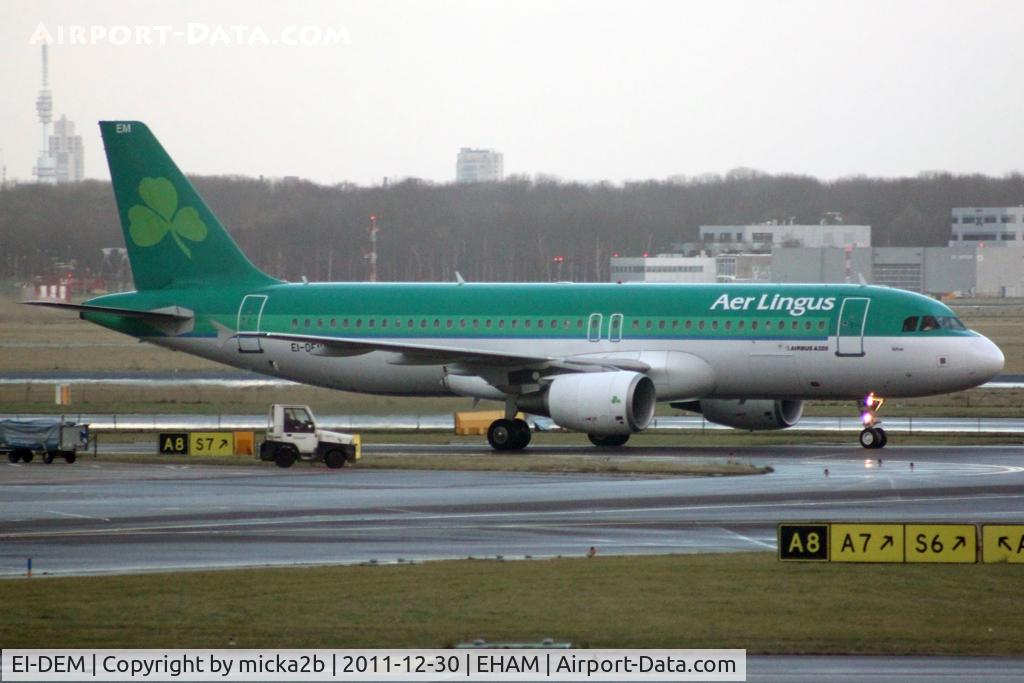EI-DEM, 2005 Airbus A320-214 C/N 2411, Taxiing
