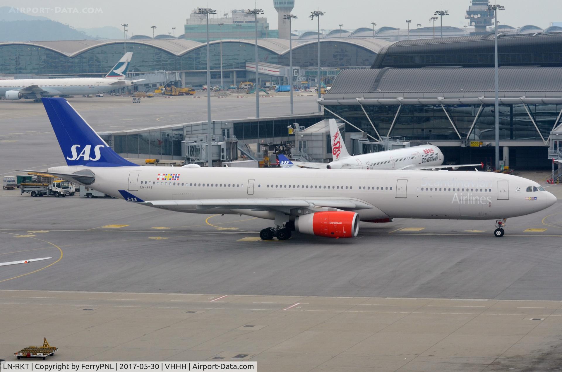 LN-RKT, 2016 Airbus A330-343E C/N 1697, Bele Viking, SAS A333, departing.