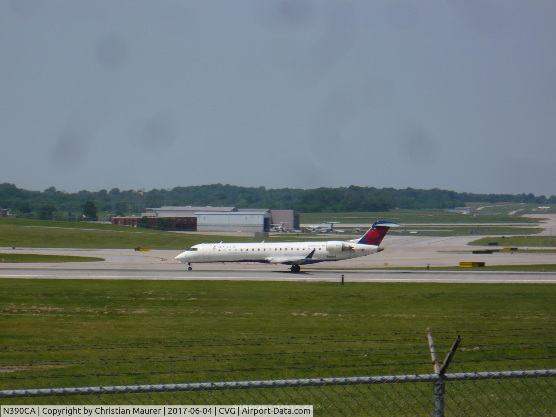 N390CA, 2003 Bombardier CRJ-701ER (CL-600-2C10) Regional Jet C/N 10106, GoJet CRJ-700ER